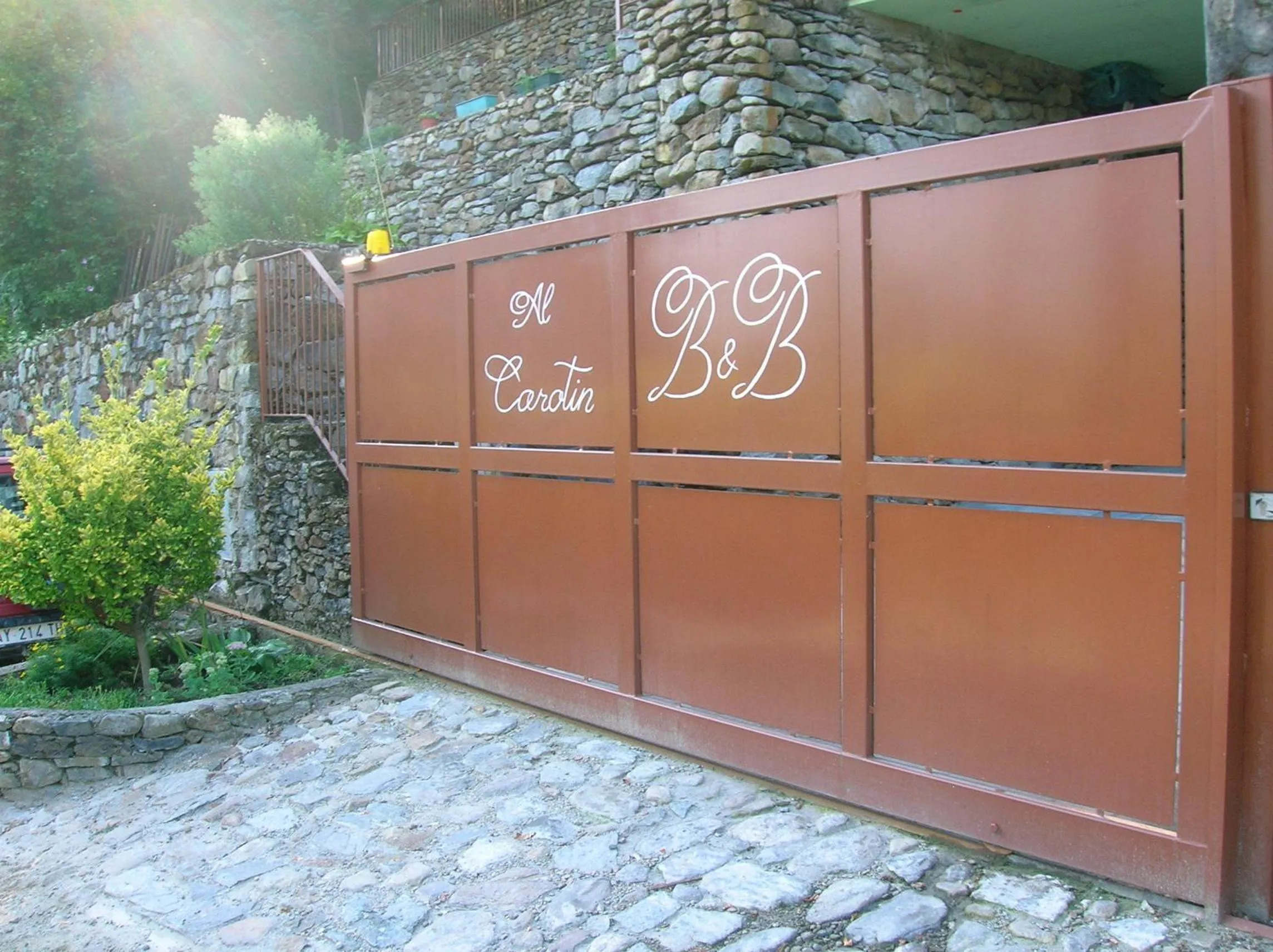 Property logo or sign in Al Carotin