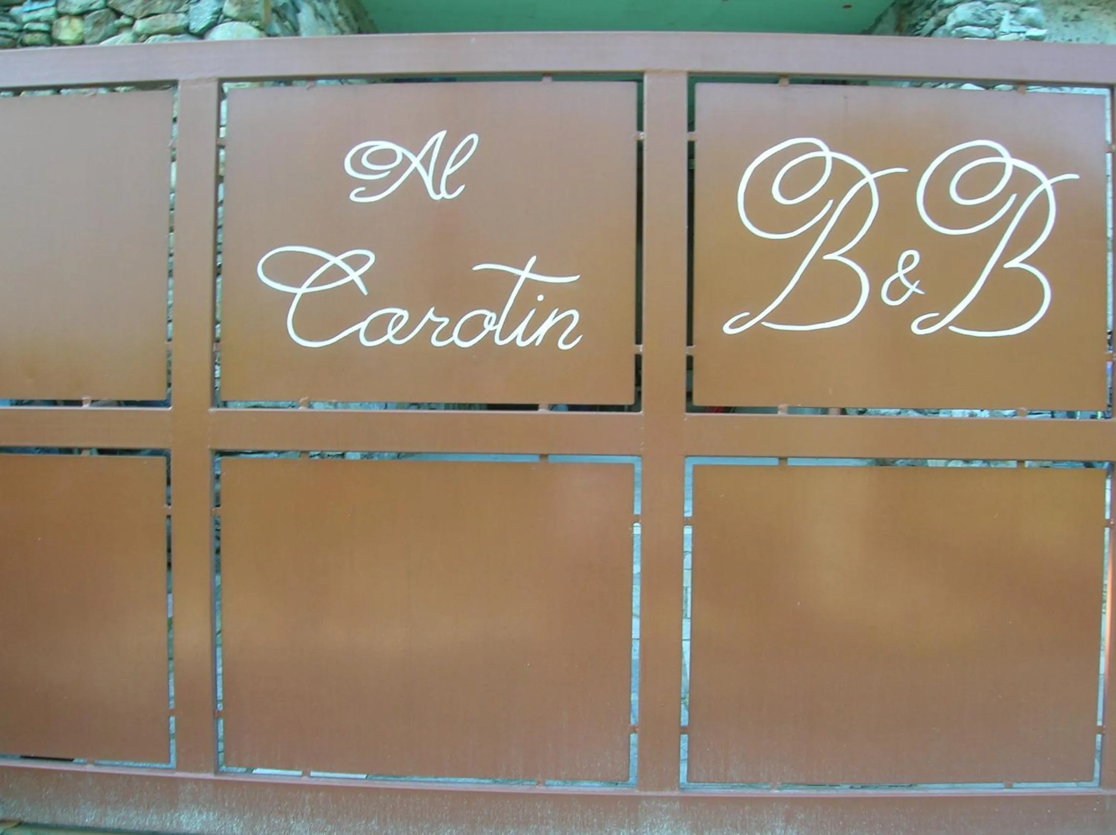 Property logo or sign in Al Carotin