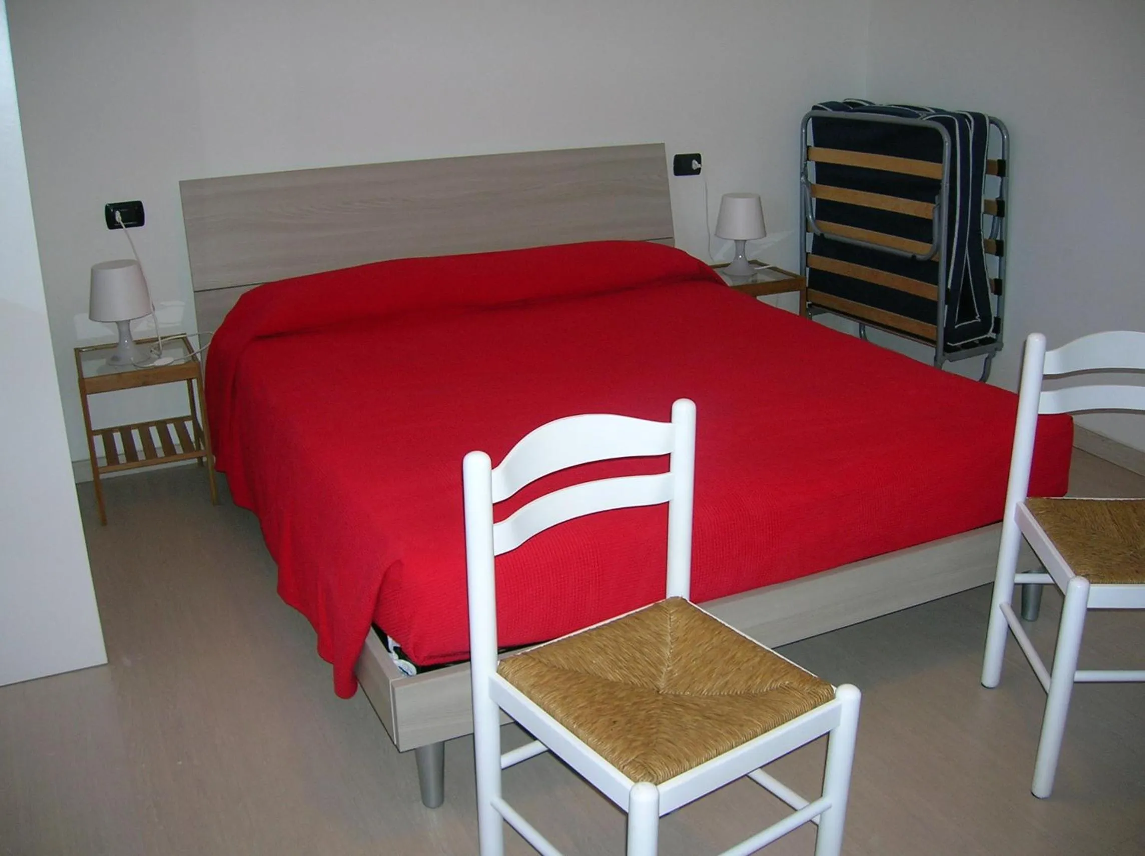 Bed in Al Carotin