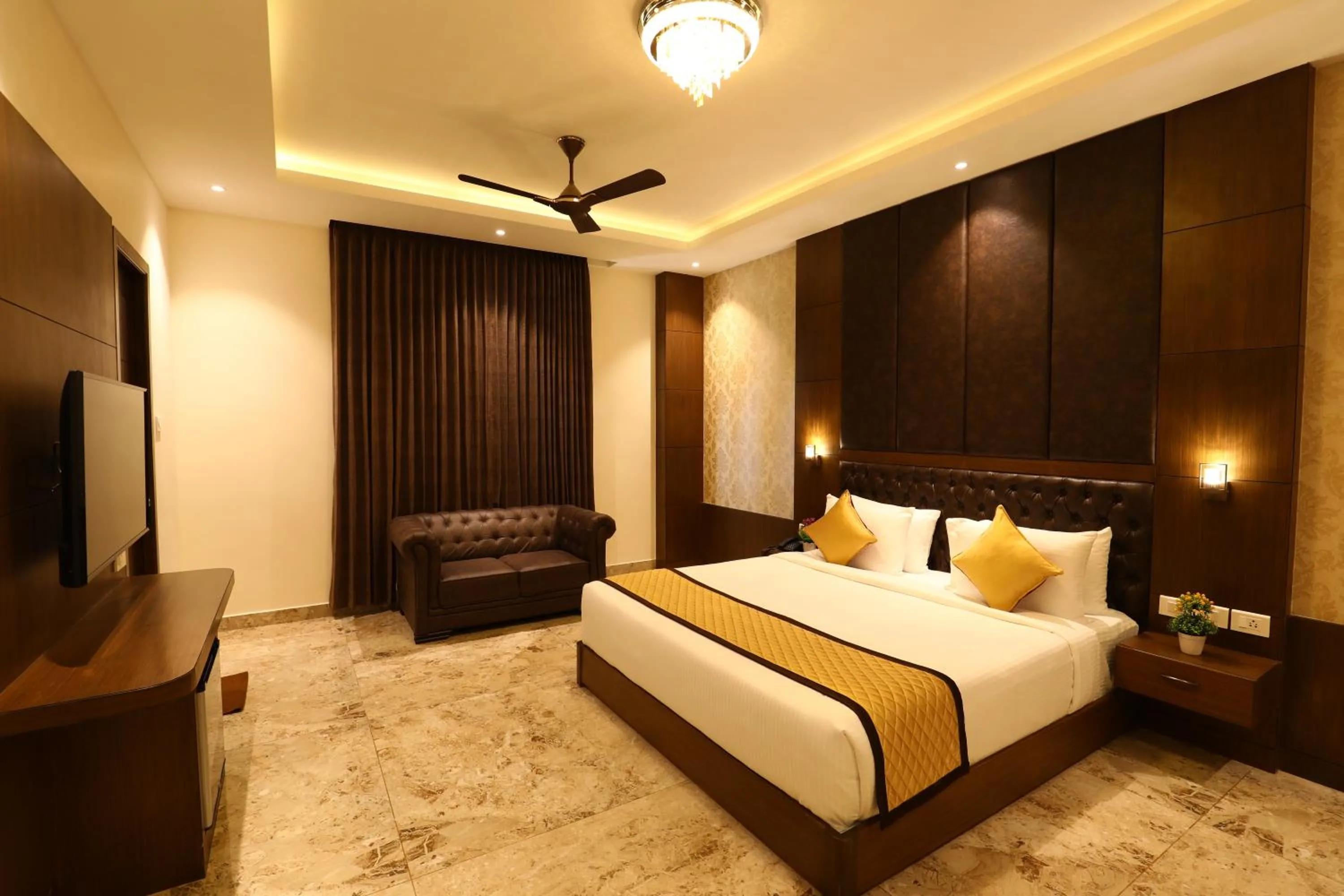 Mayuraa Residency