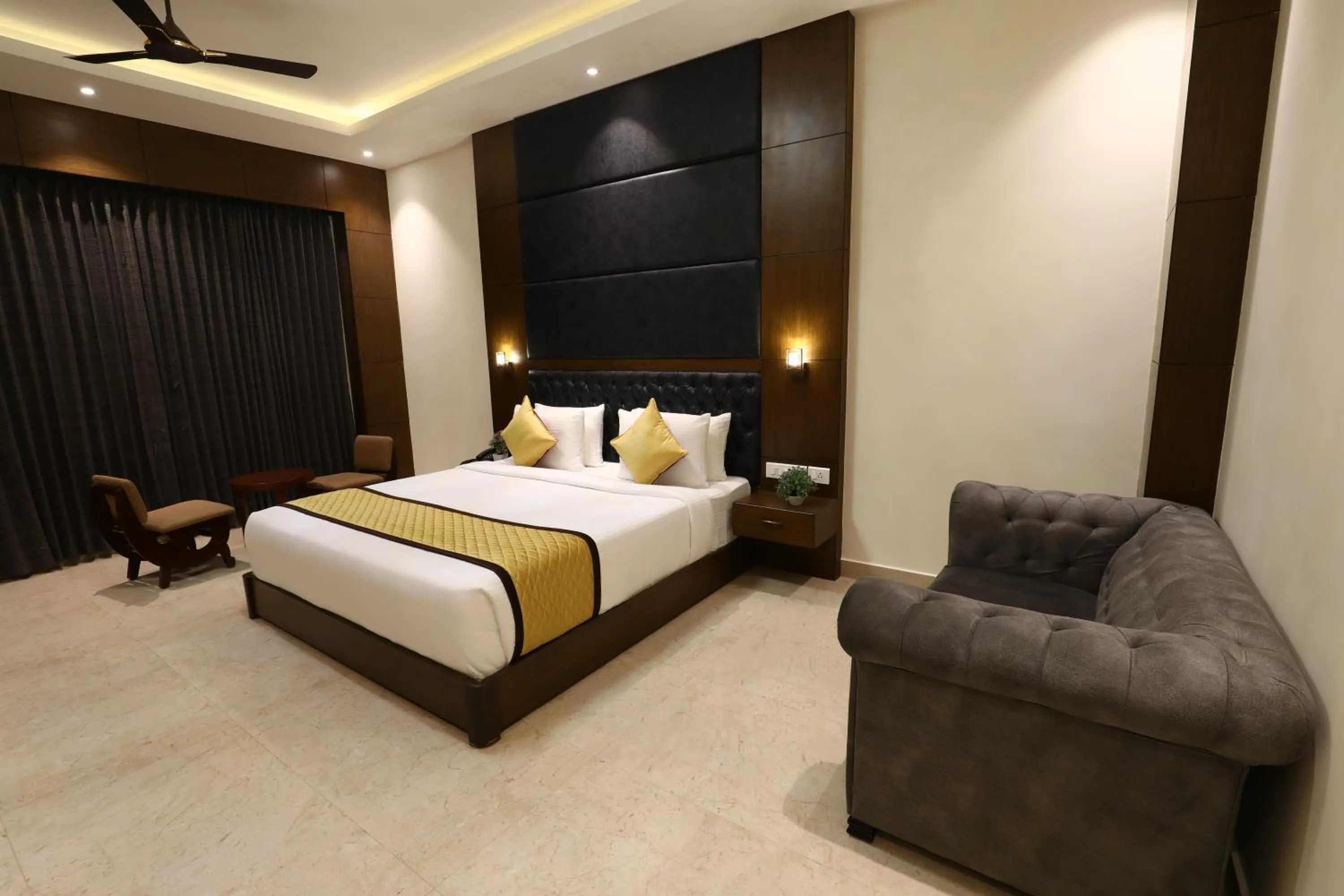Mayuraa Residency