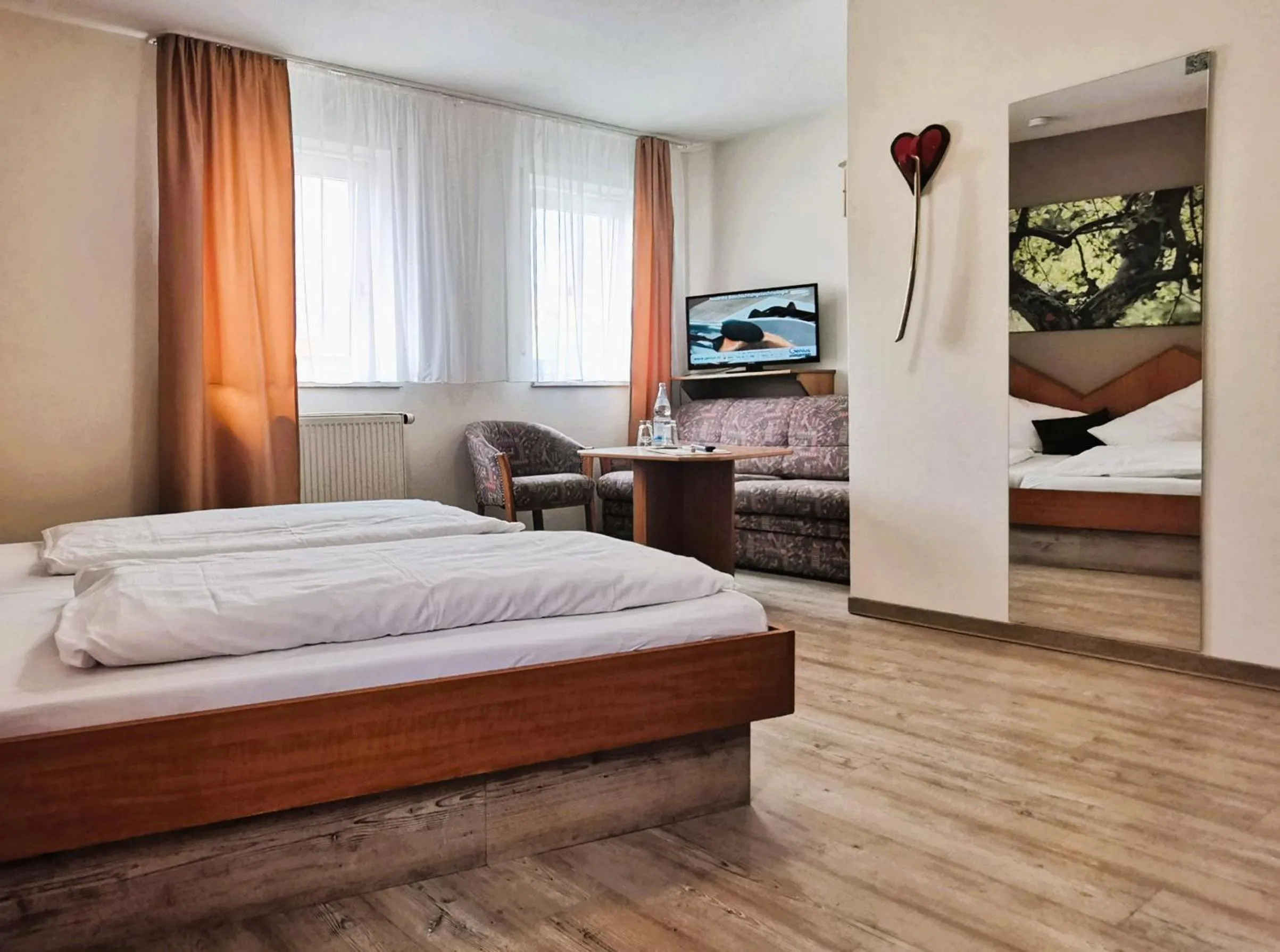 Bed in Gasthaus & Hotel Drei Lilien