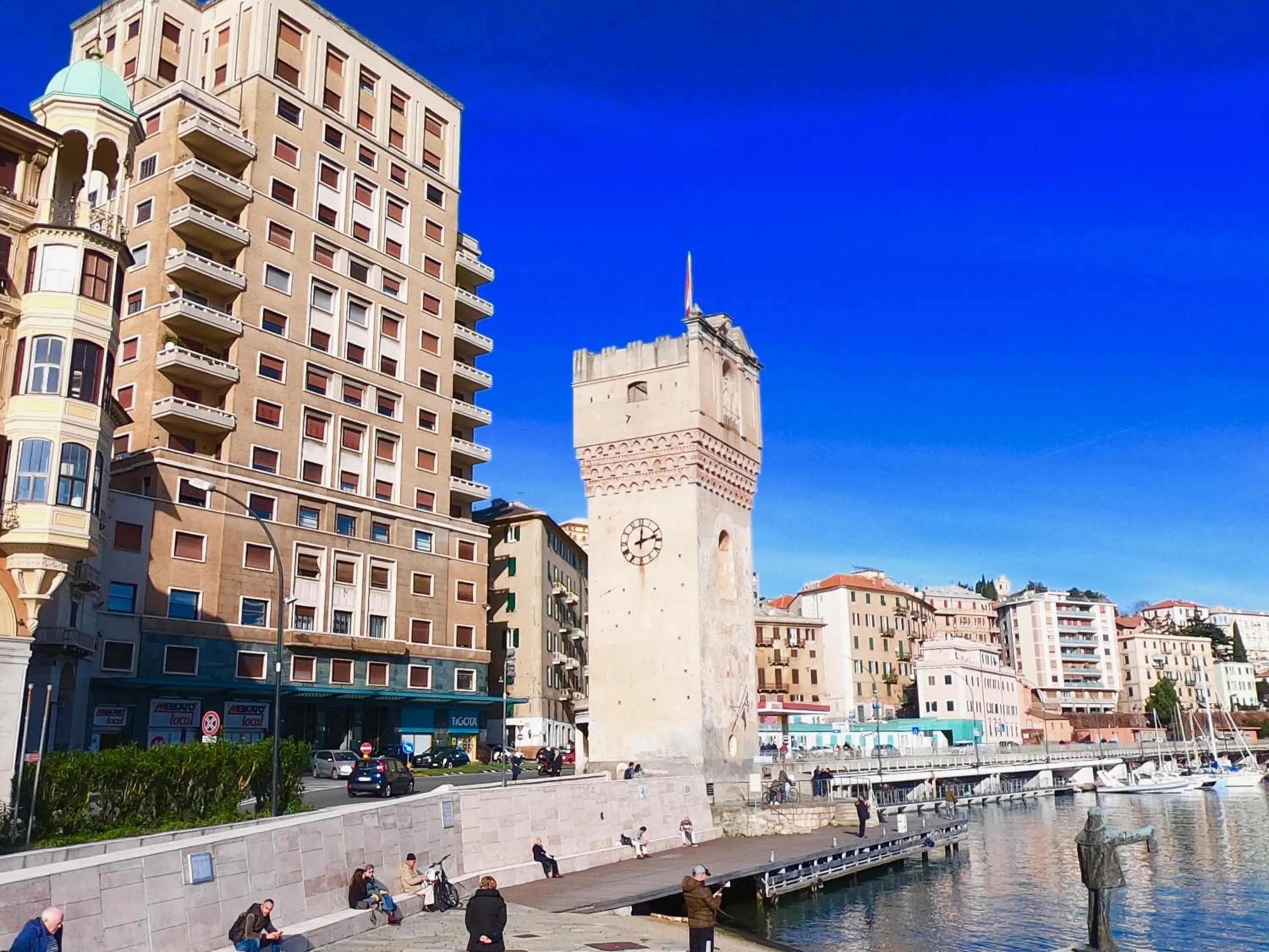 Property building in Central Savona