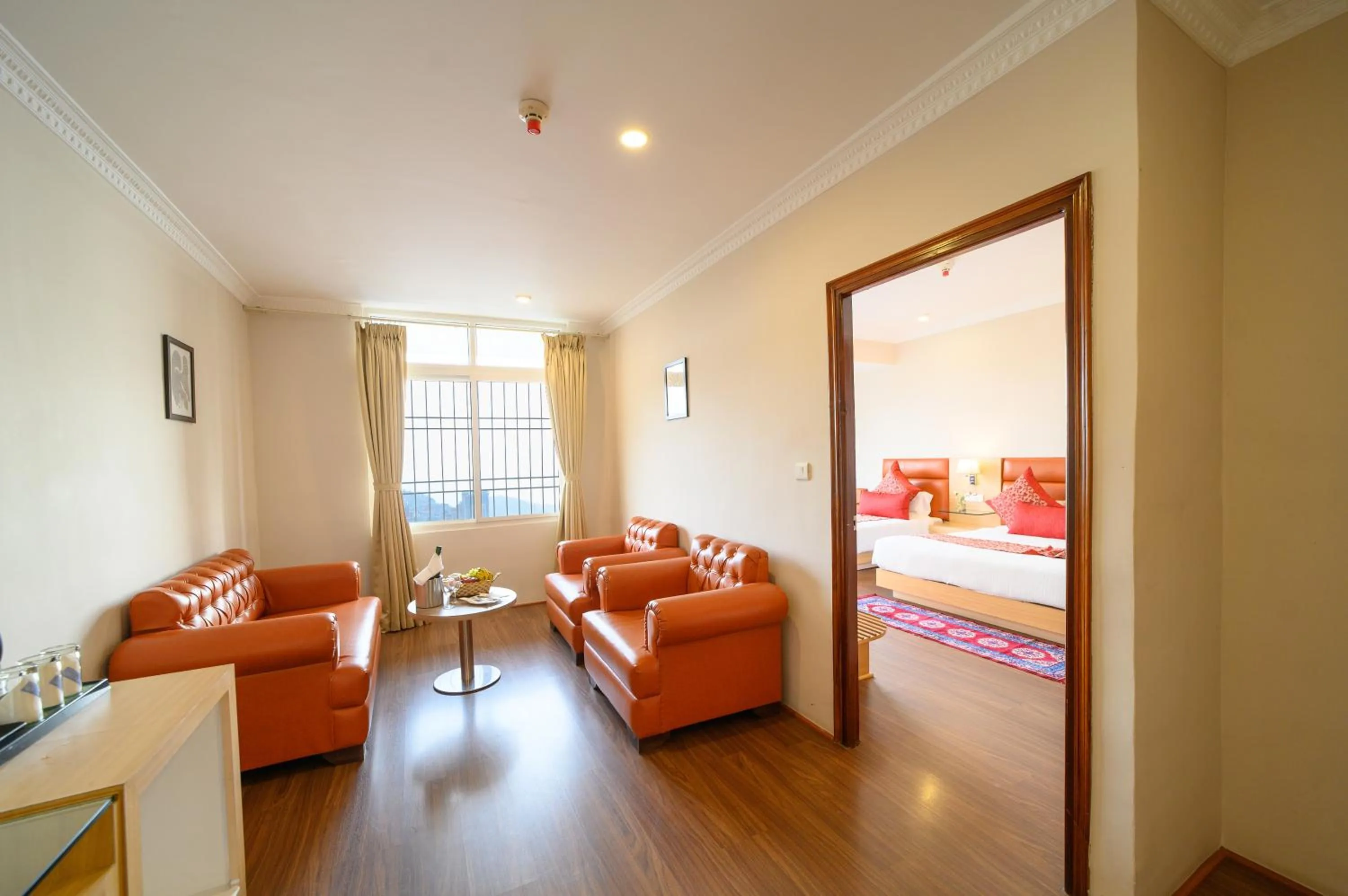 Living room, Bed in Sinclairs Gangtok