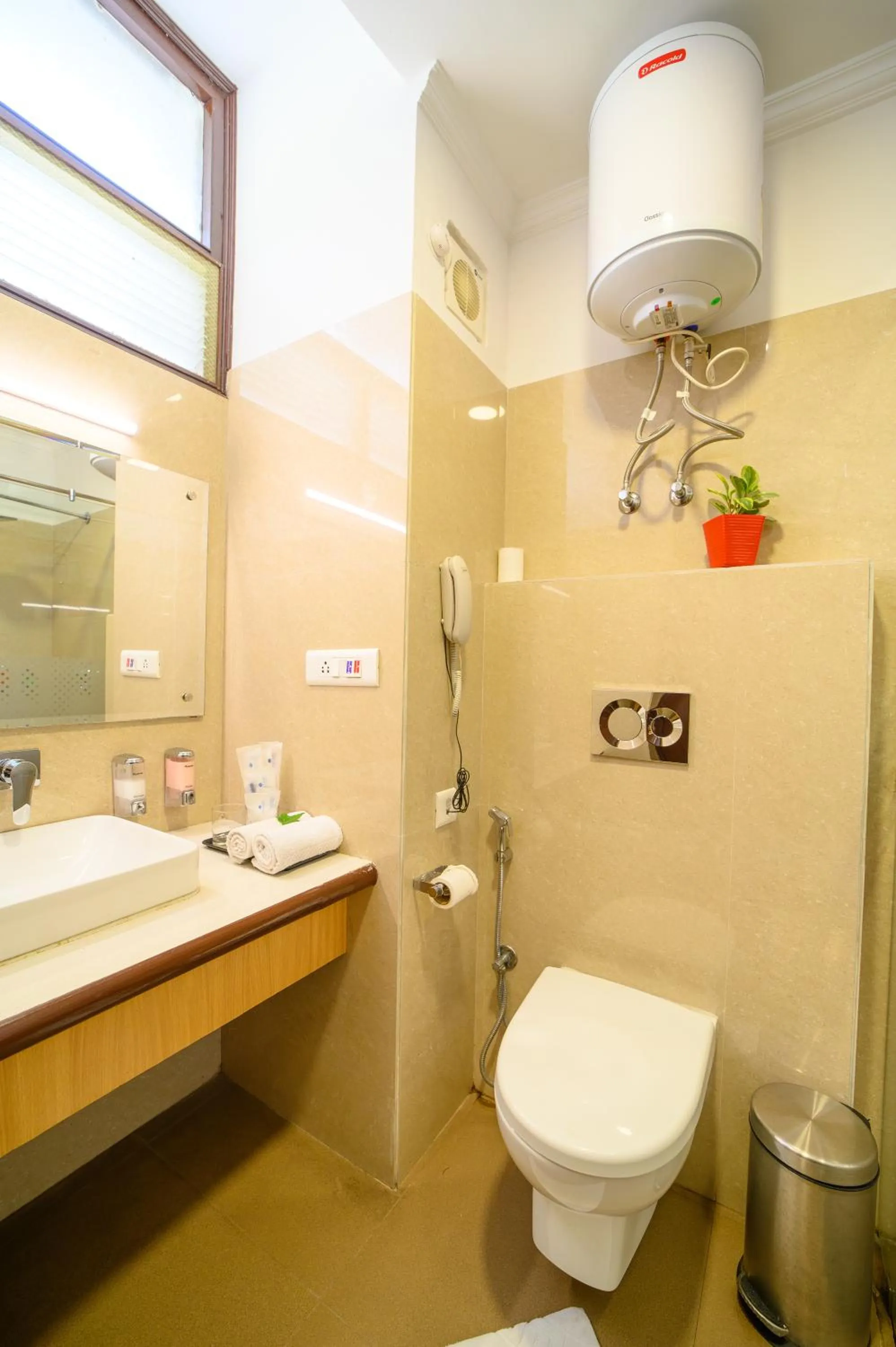 Toilet in Sinclairs Gangtok