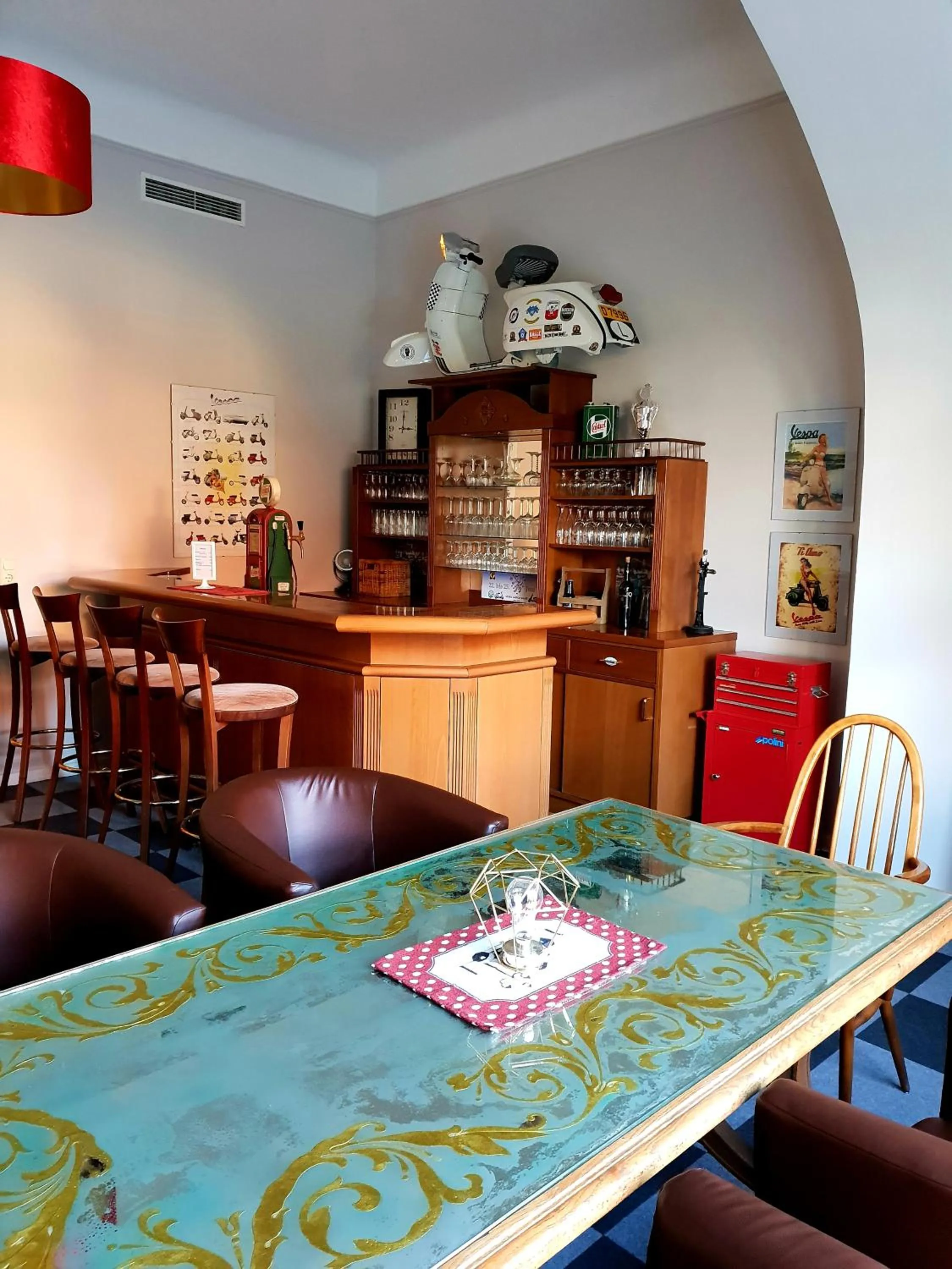 Lounge or bar in Hotel Schweizerhaus