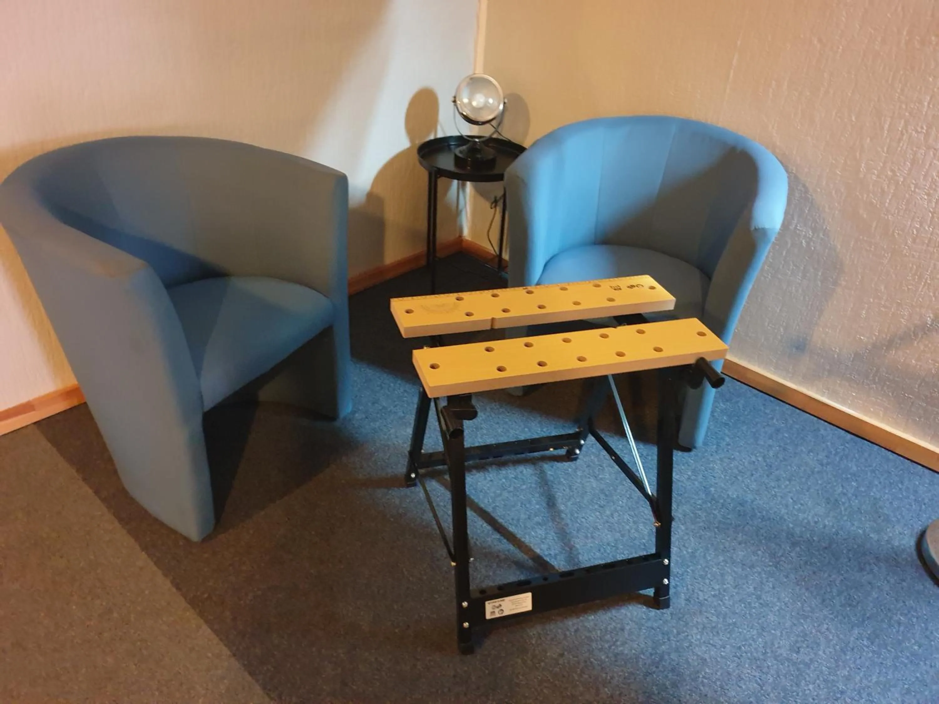 Seating area in Hotel Schweizerhaus