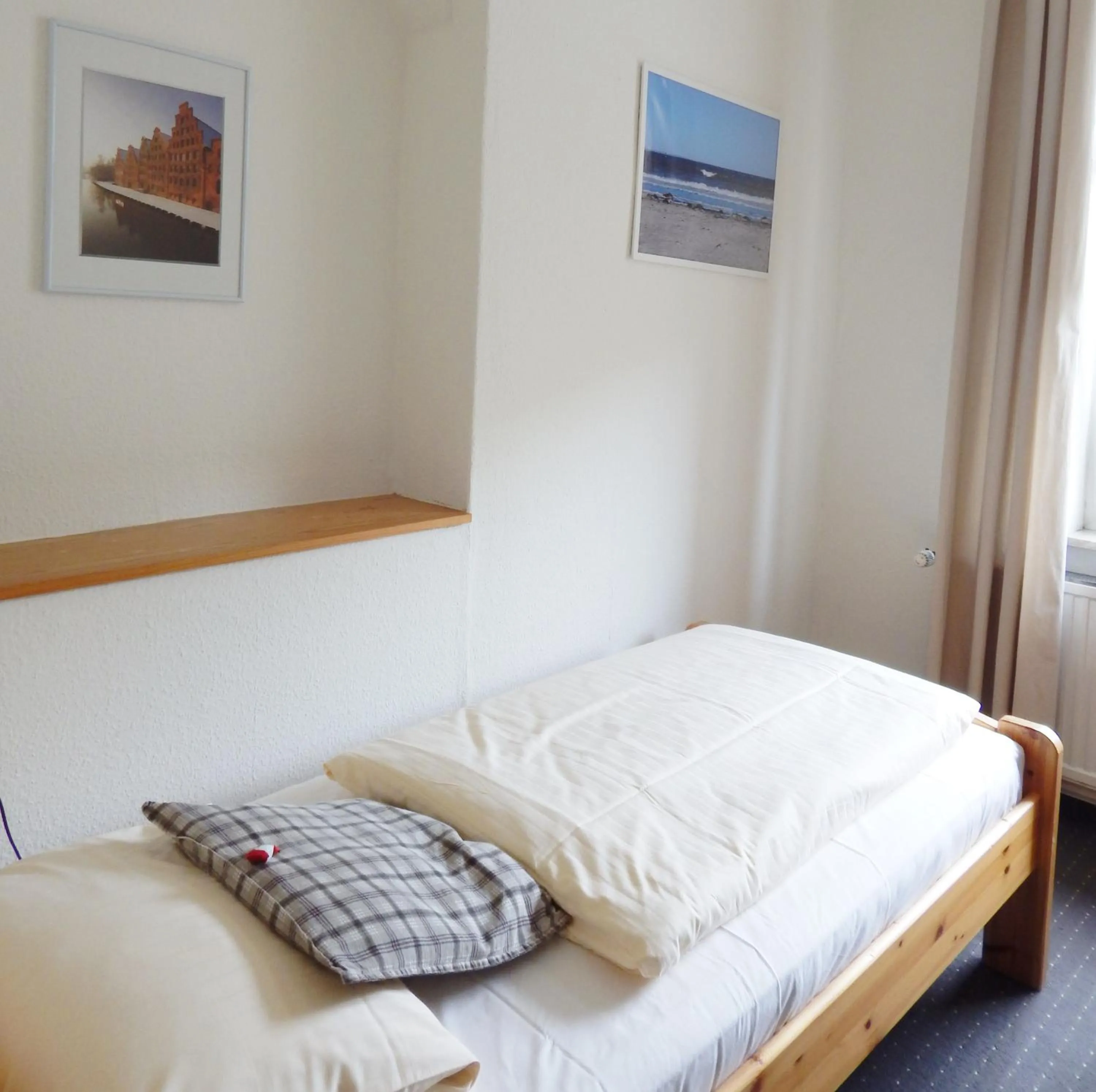 Photo of the whole room, Bed in Hotel Schweizerhaus