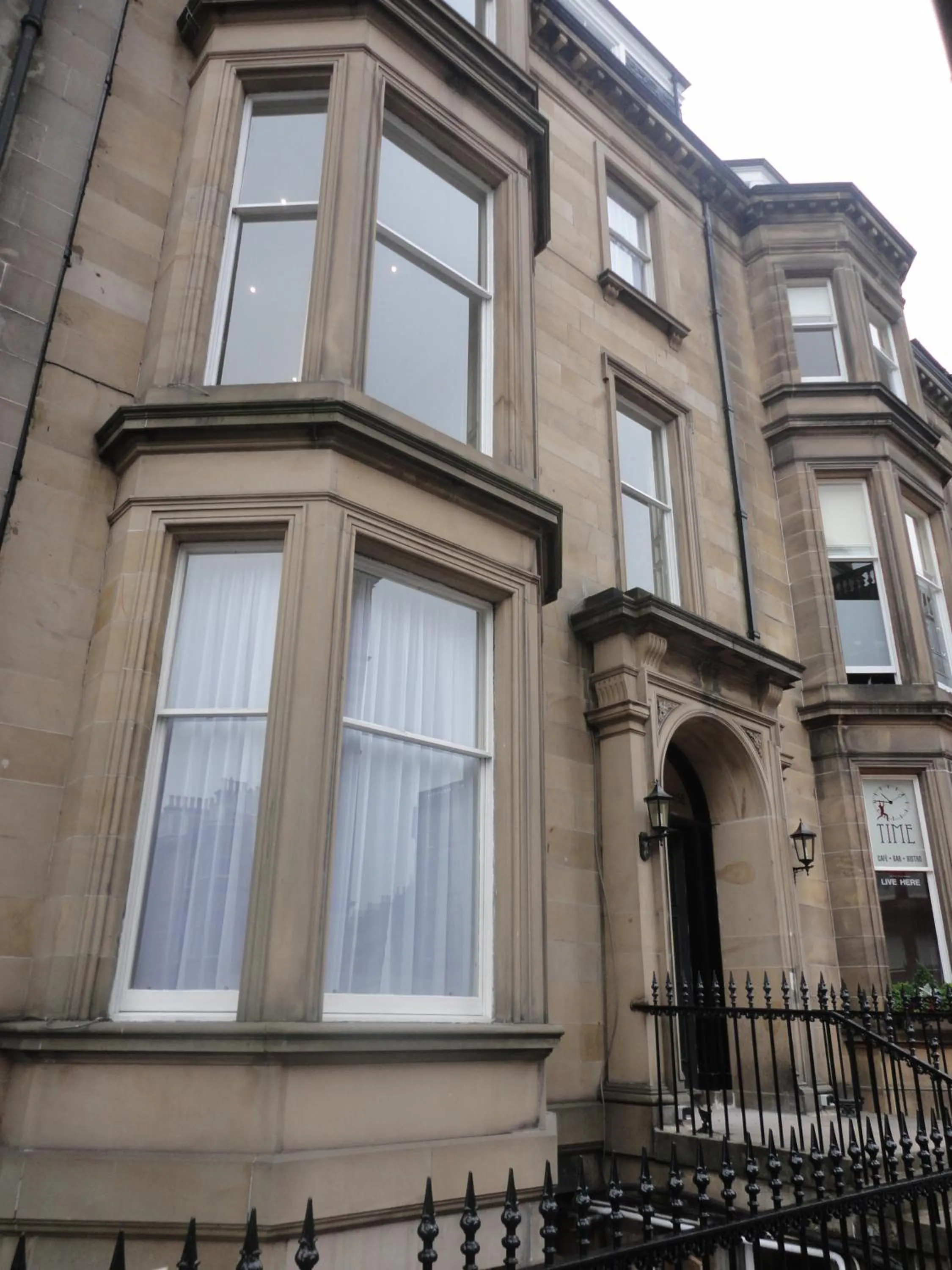 Facade/entrance in Palmerston Suites