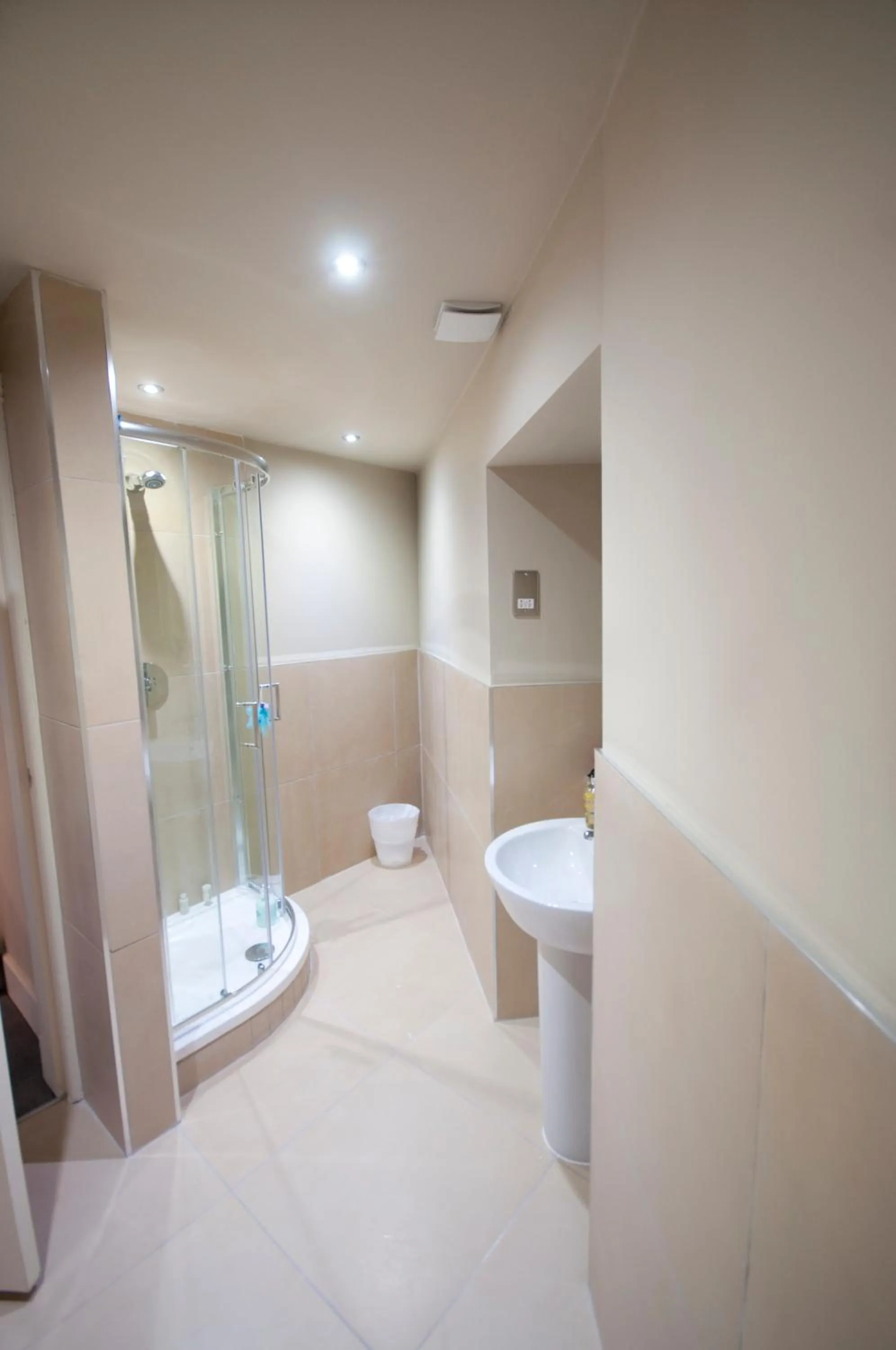 Bathroom in Palmerston Suites