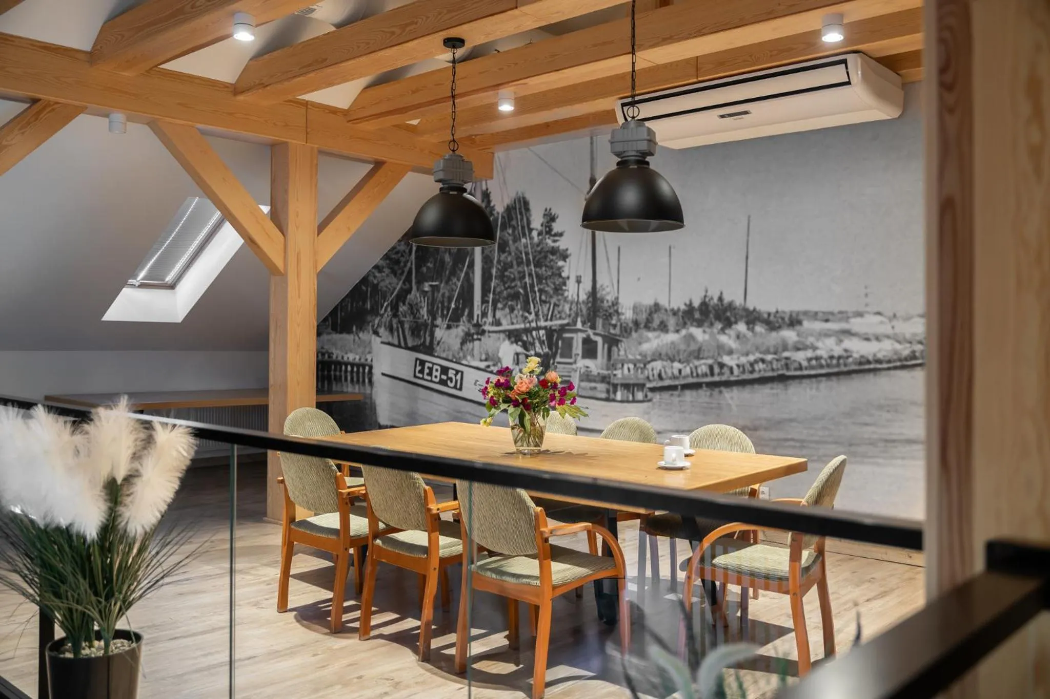 Restaurant/places to eat in Rezydencja AMBRE