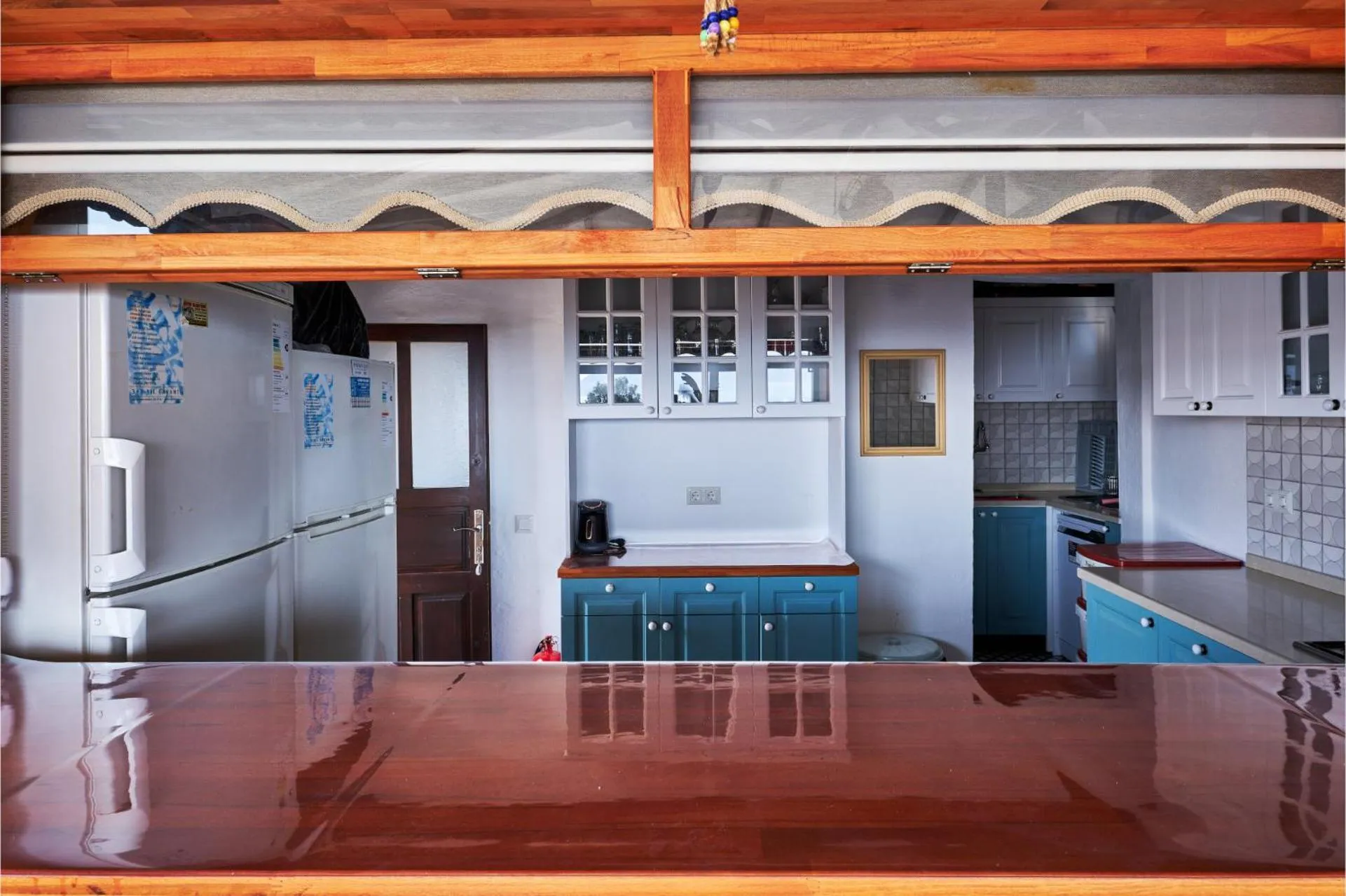 Kitchen or kitchenette in CARETTA PANSİYOn