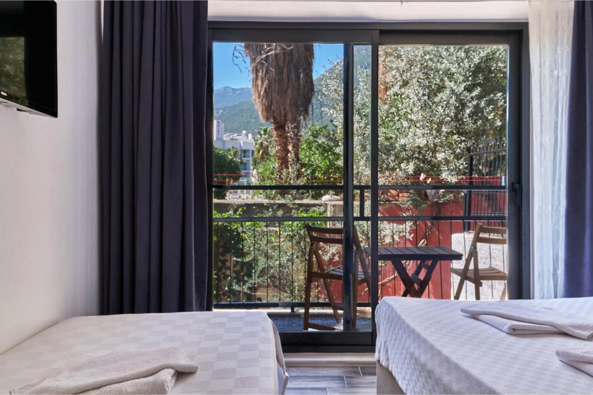 Bed in CARETTA PANSİYOn