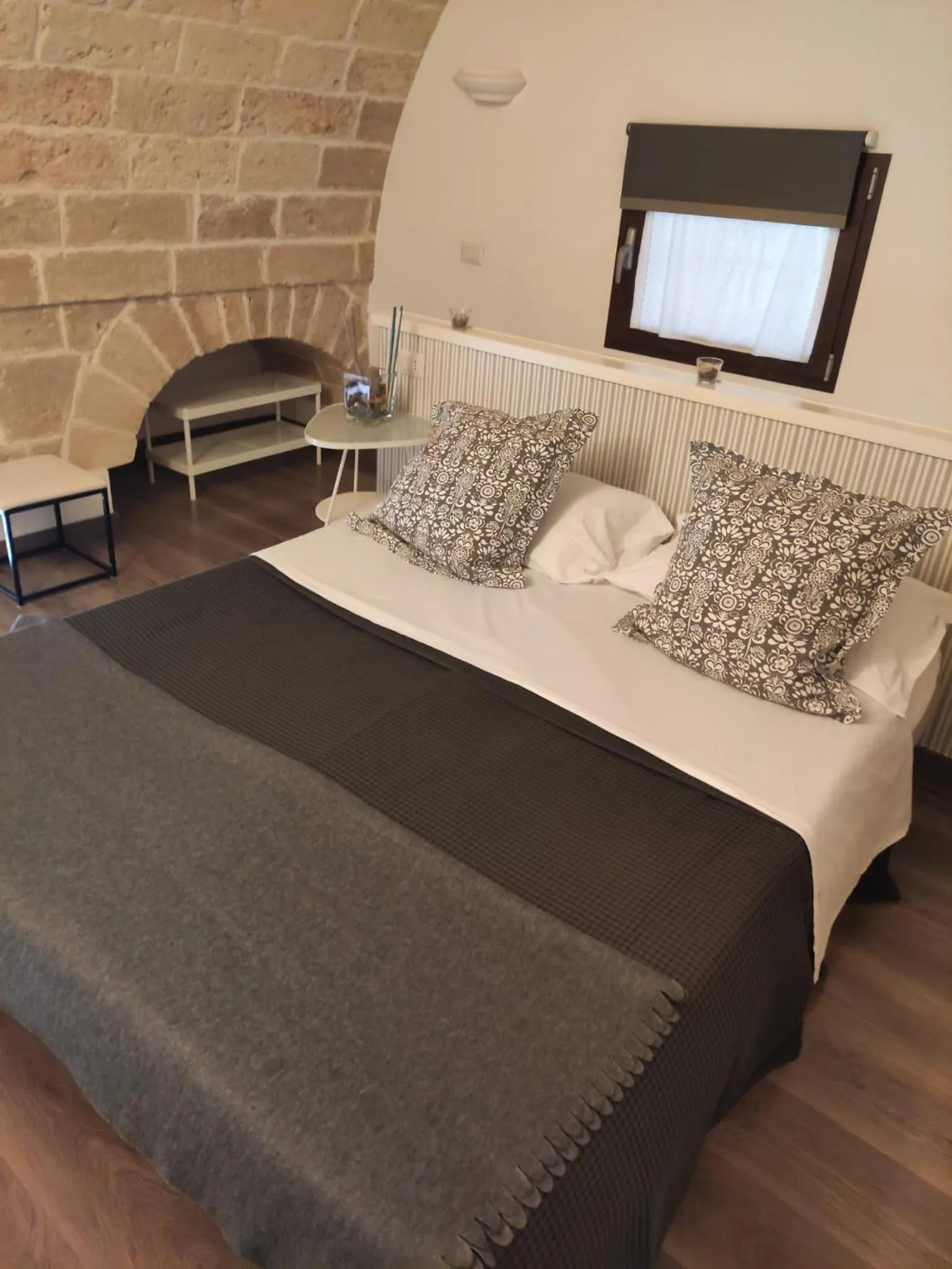 Photo of the whole room, Bed in Bbsantanna2