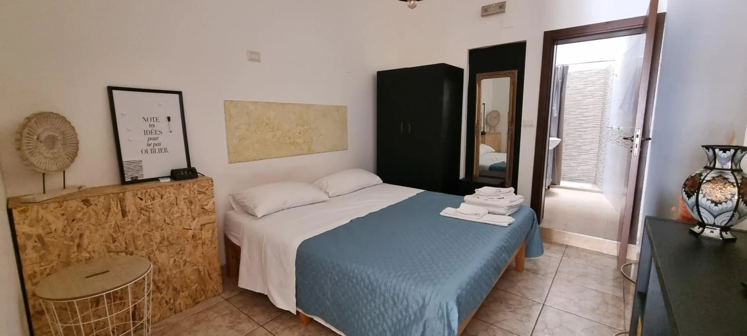 Bed in B&B VIA NAPOLI LEVERANO