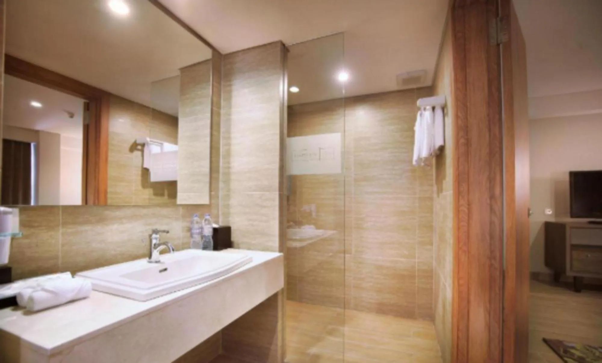 Bathroom in Harper Kuta Hotel by ASTON