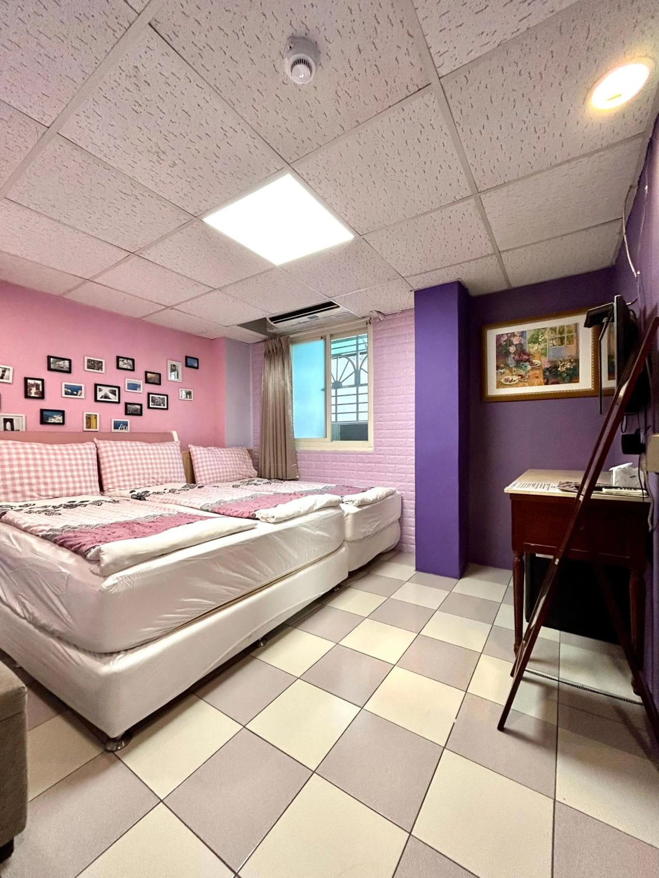 Bedroom, Bed in Taipei Triple Tiger Inn