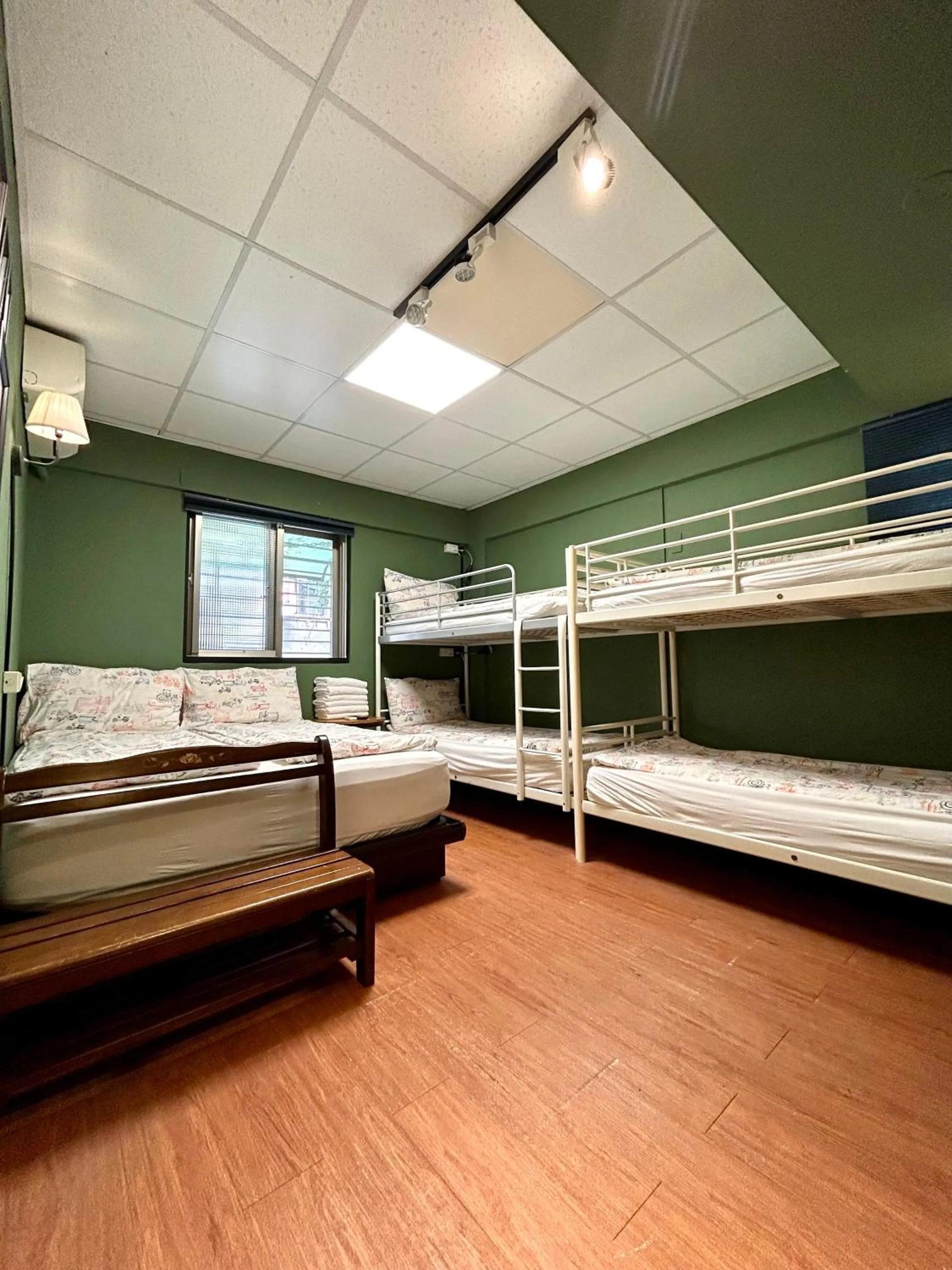 Bedroom, Bed in Taipei Triple Tiger Inn