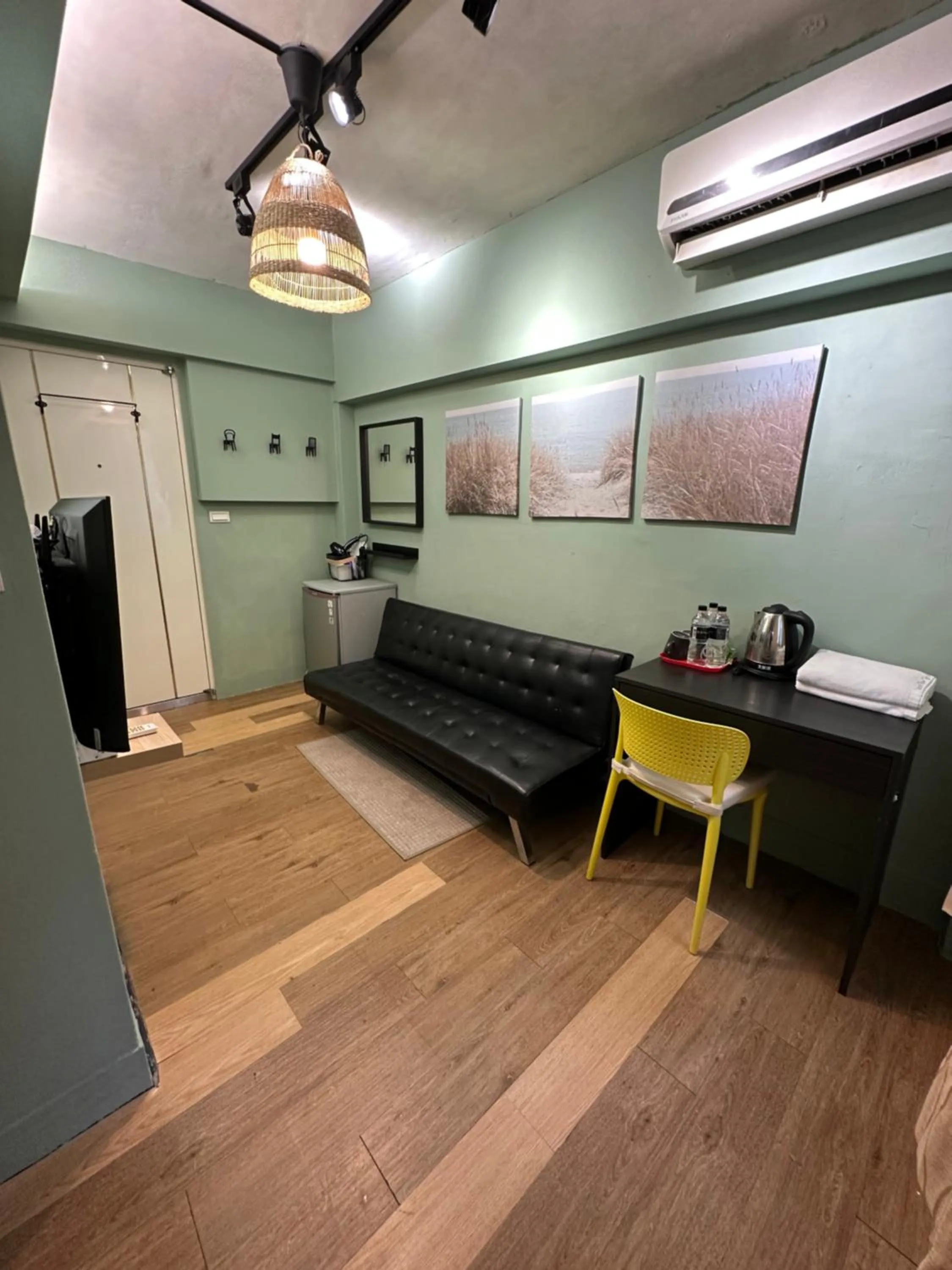 Taipei Triple Tiger Inn