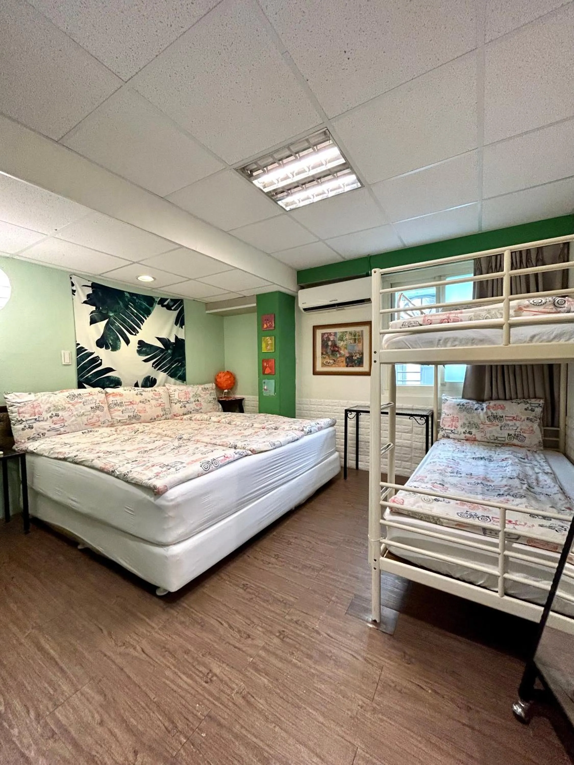 Bedroom, Bed in Taipei Triple Tiger Inn