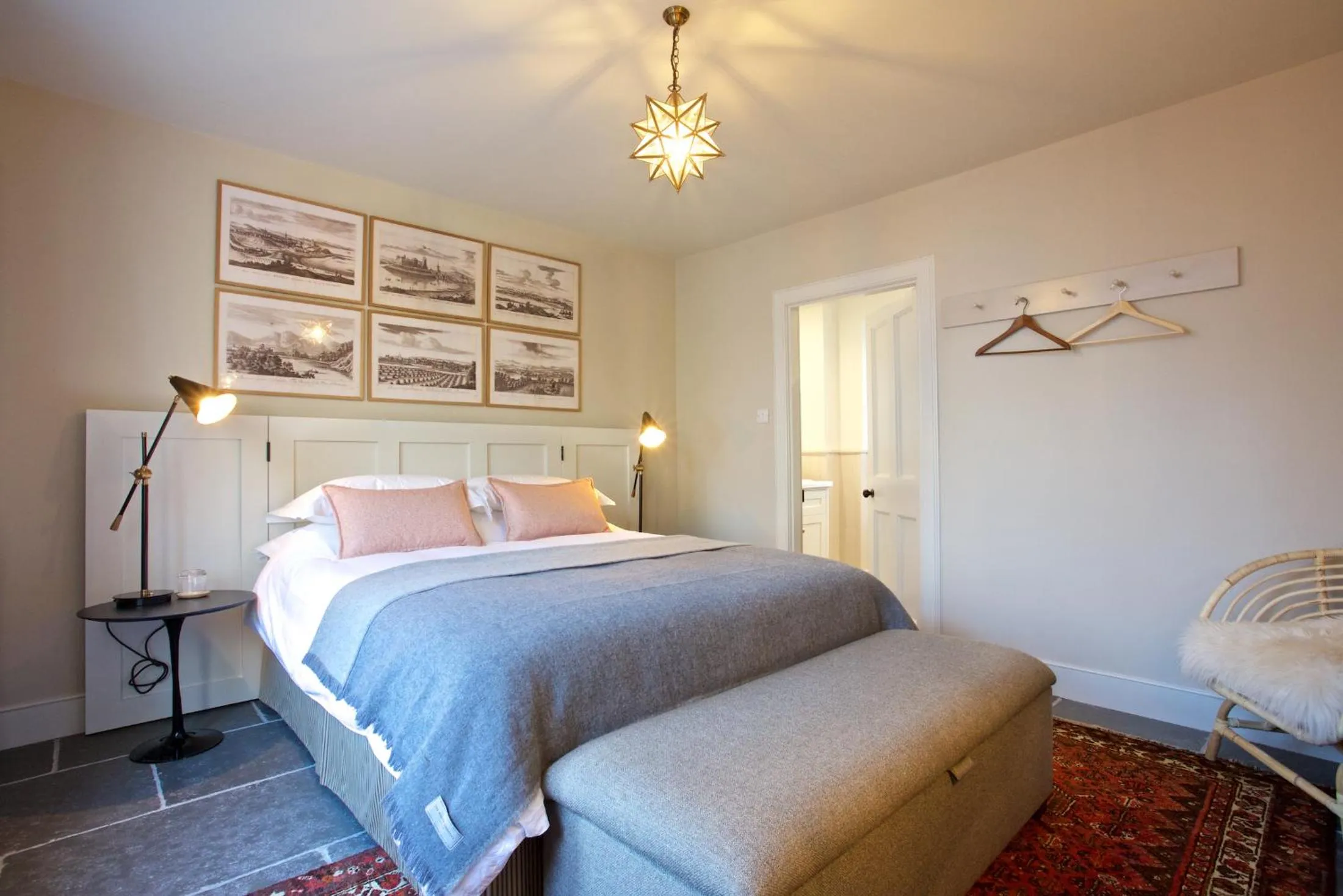 Bedroom, Bed in Ross Lodge