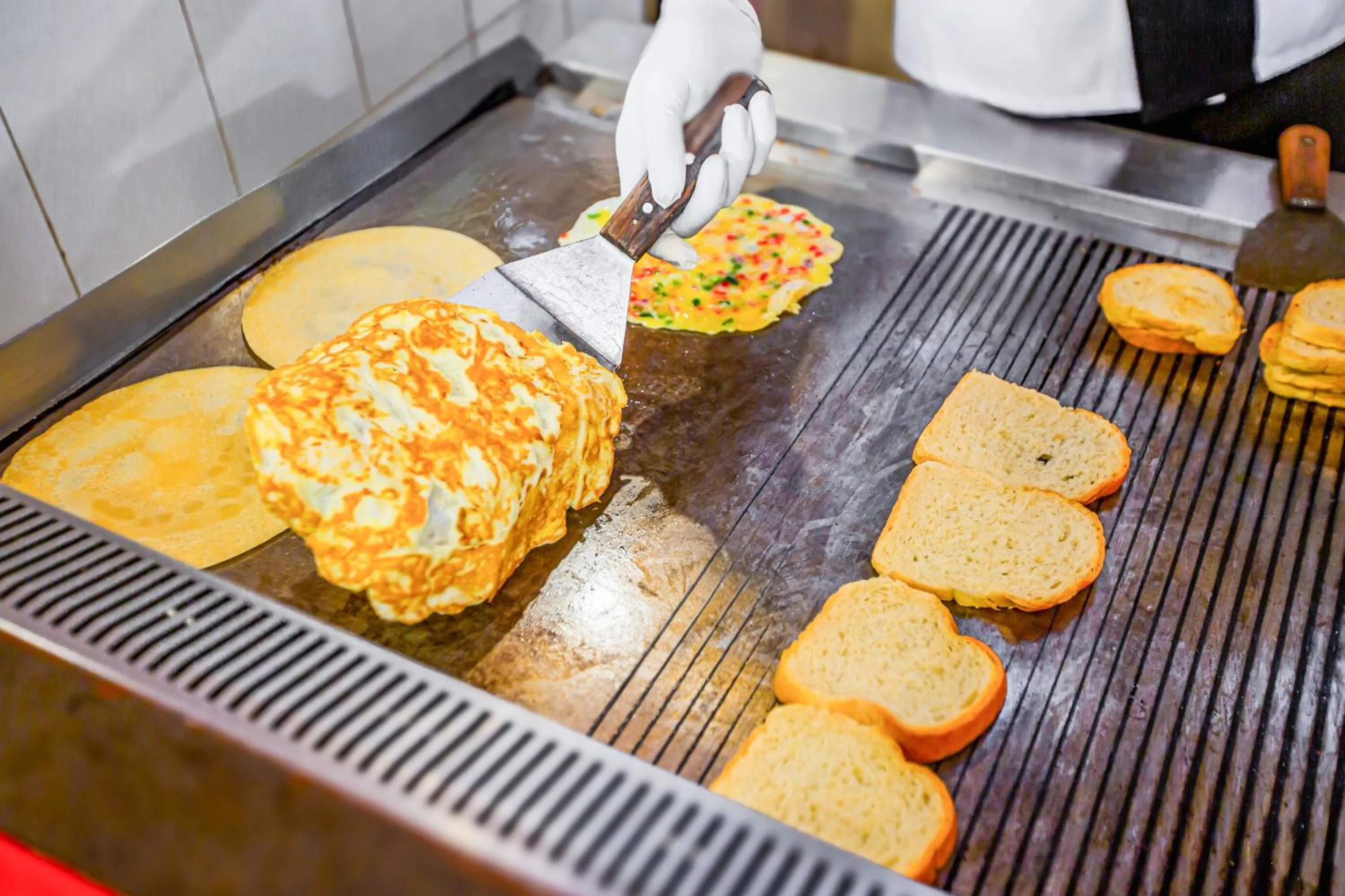 Food in AHG Waridi Beach Resort & SPA