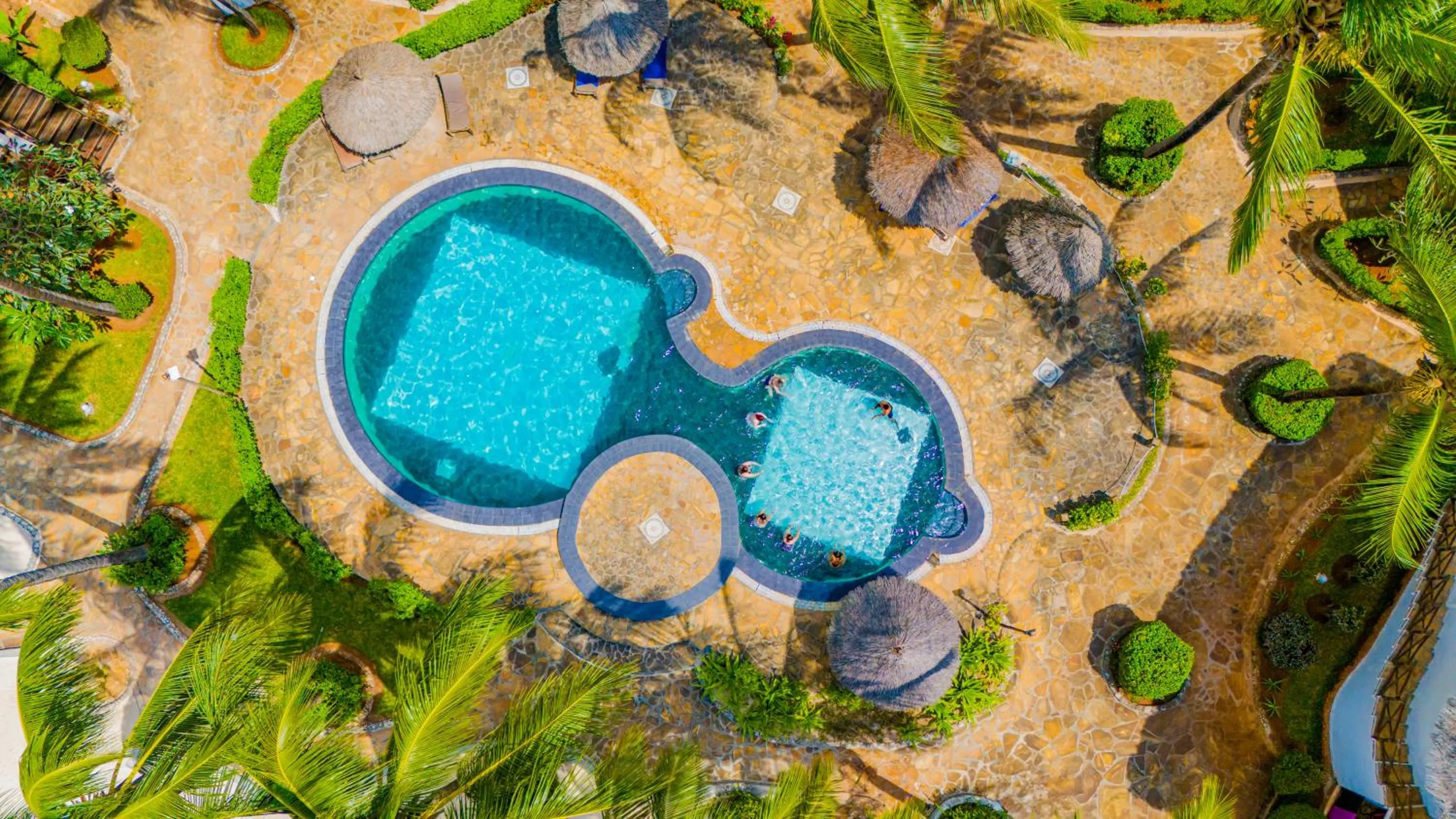 Garden in AHG Waridi Beach Resort & SPA