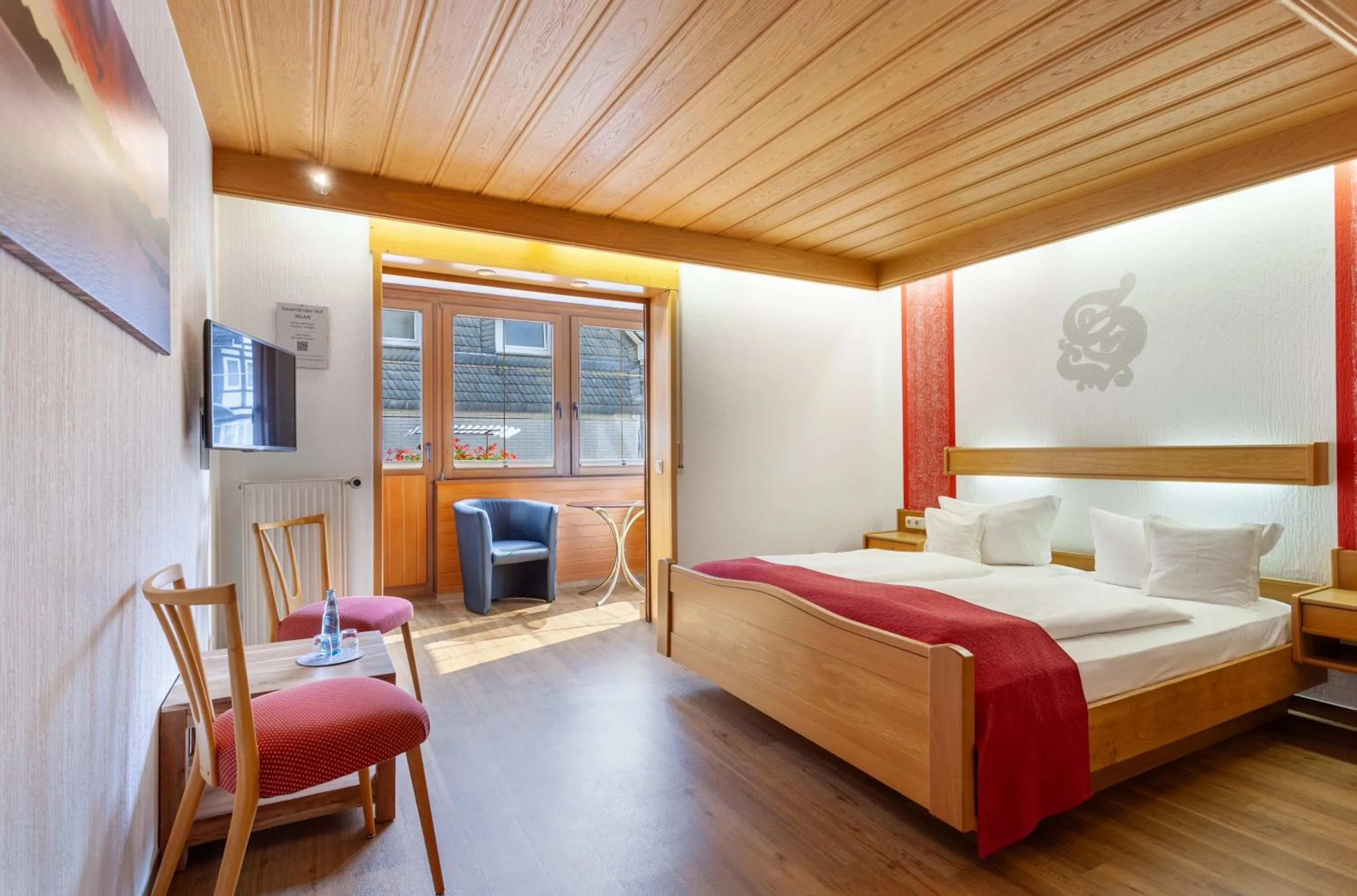 Photo of the whole room, Bed in Hotel Sauerländer Hof