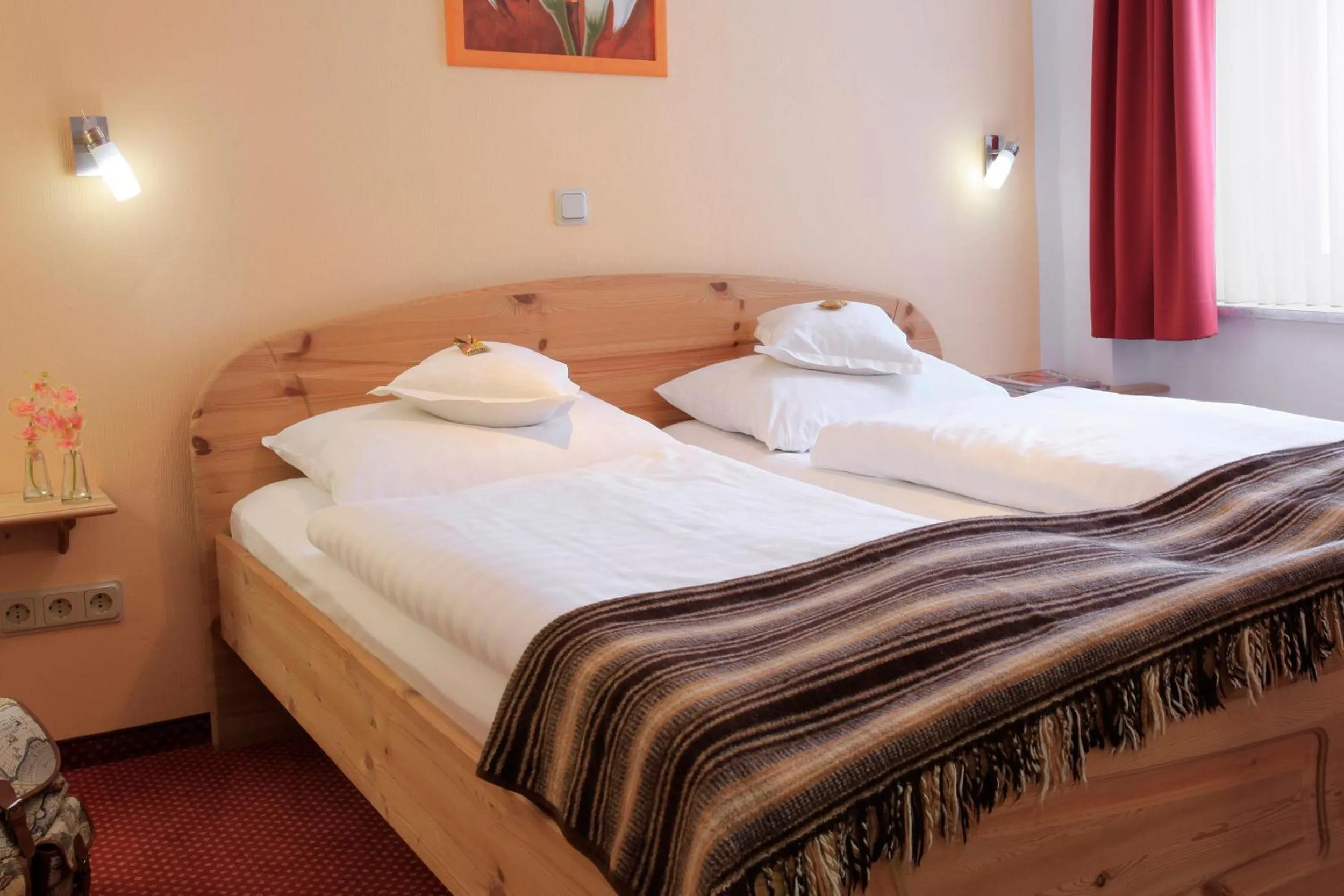 Photo of the whole room, Bed in Hotel Sauerländer Hof