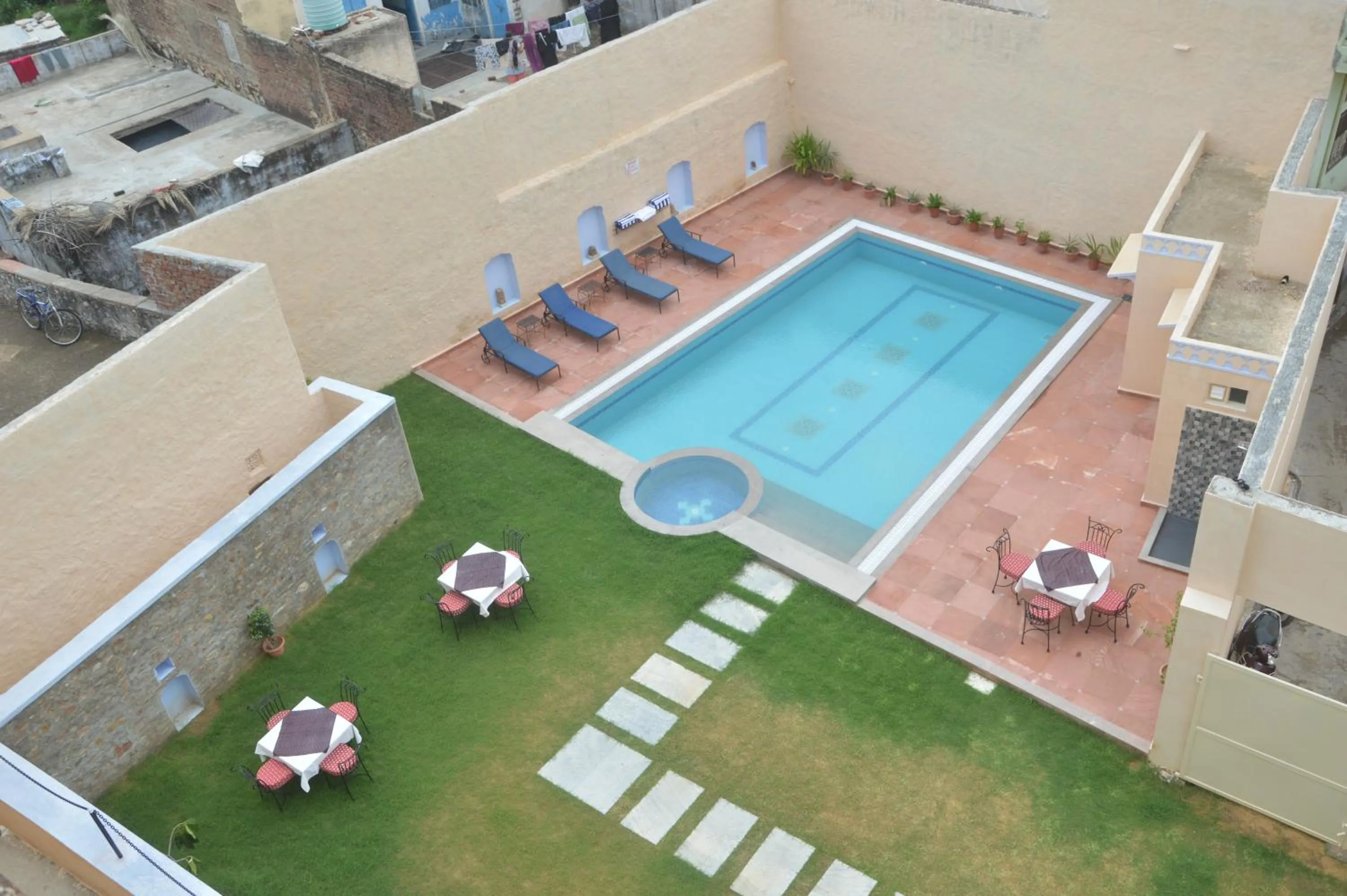 Swimming pool in Castle Khandela A Heritage Castle
