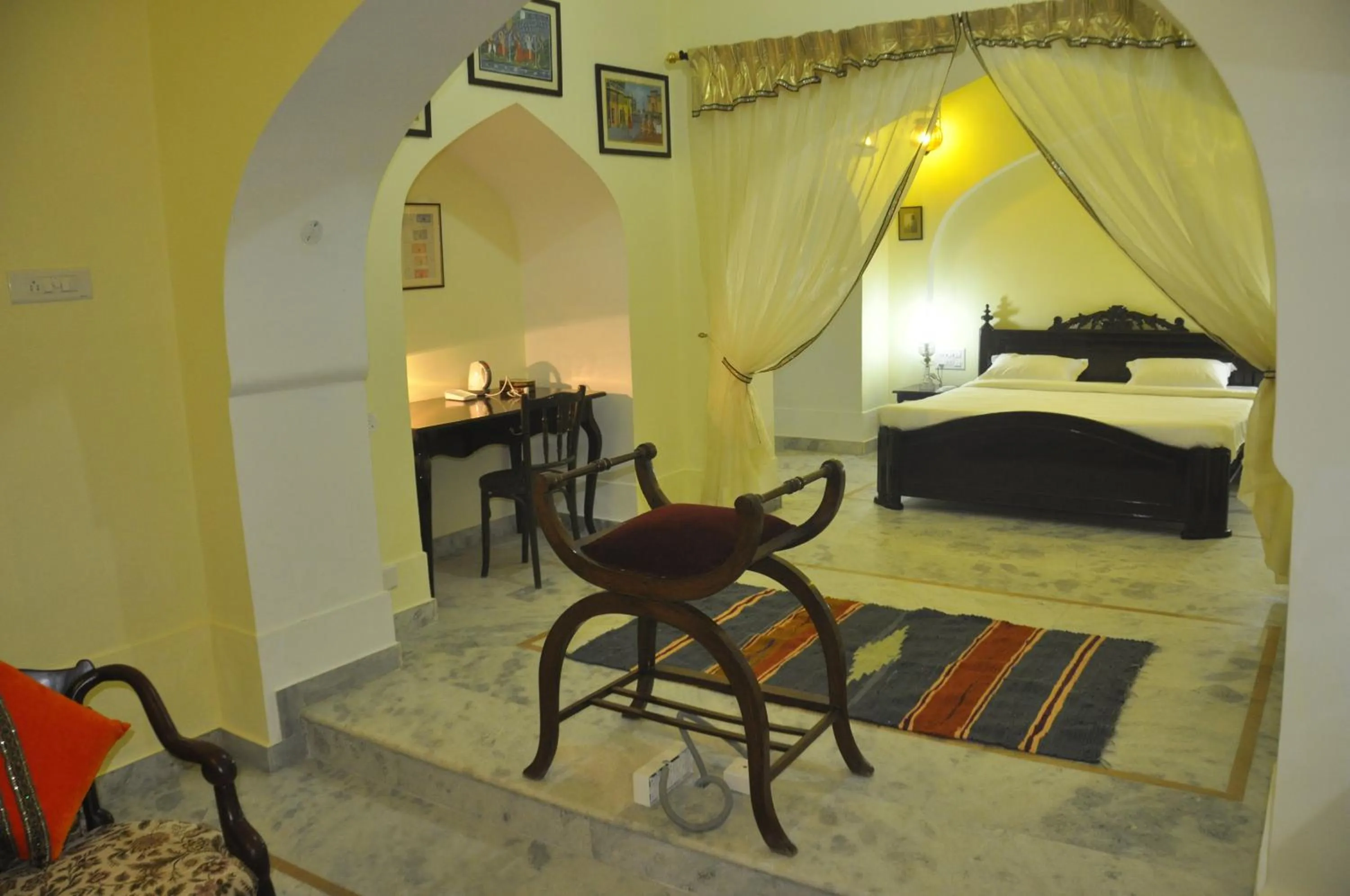 Shower, Bed in Castle Khandela A Heritage Castle