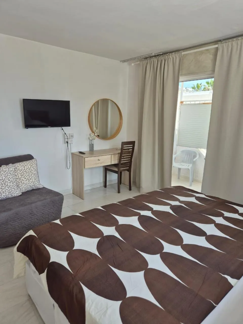 Bed in Myriama Apartments