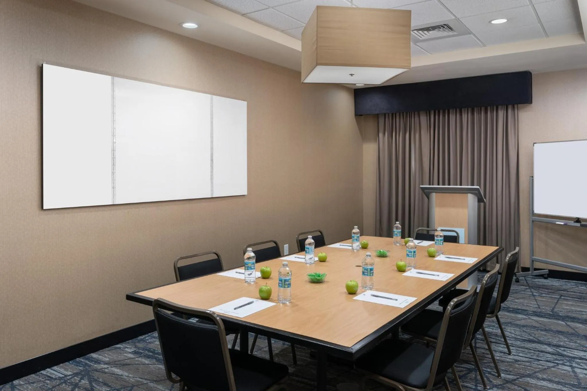 Meeting/conference room in Holiday Inn Express Miami Airport-Blue Lagoon Area by IHG