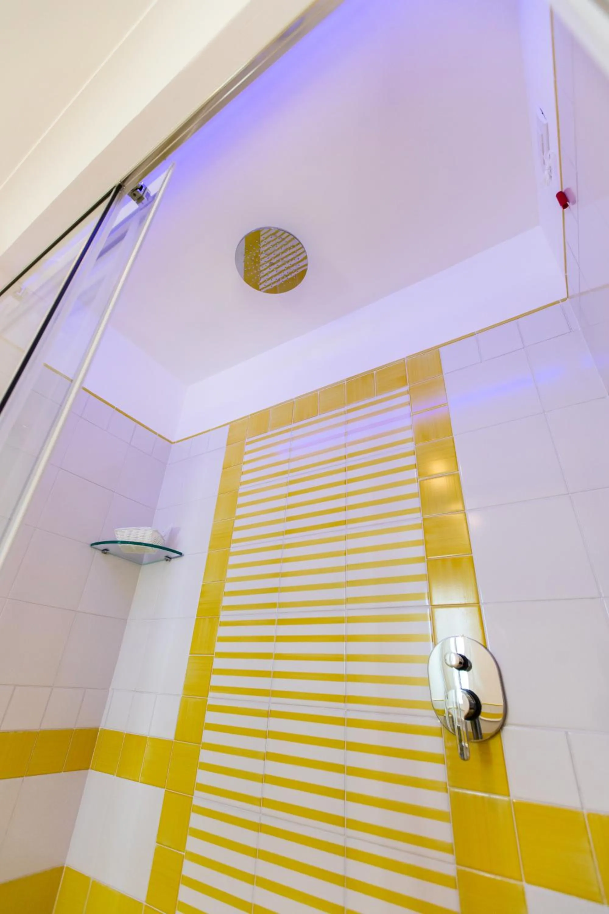 Shower in Hotel le Rocce - Agerola, Amalfi Coast