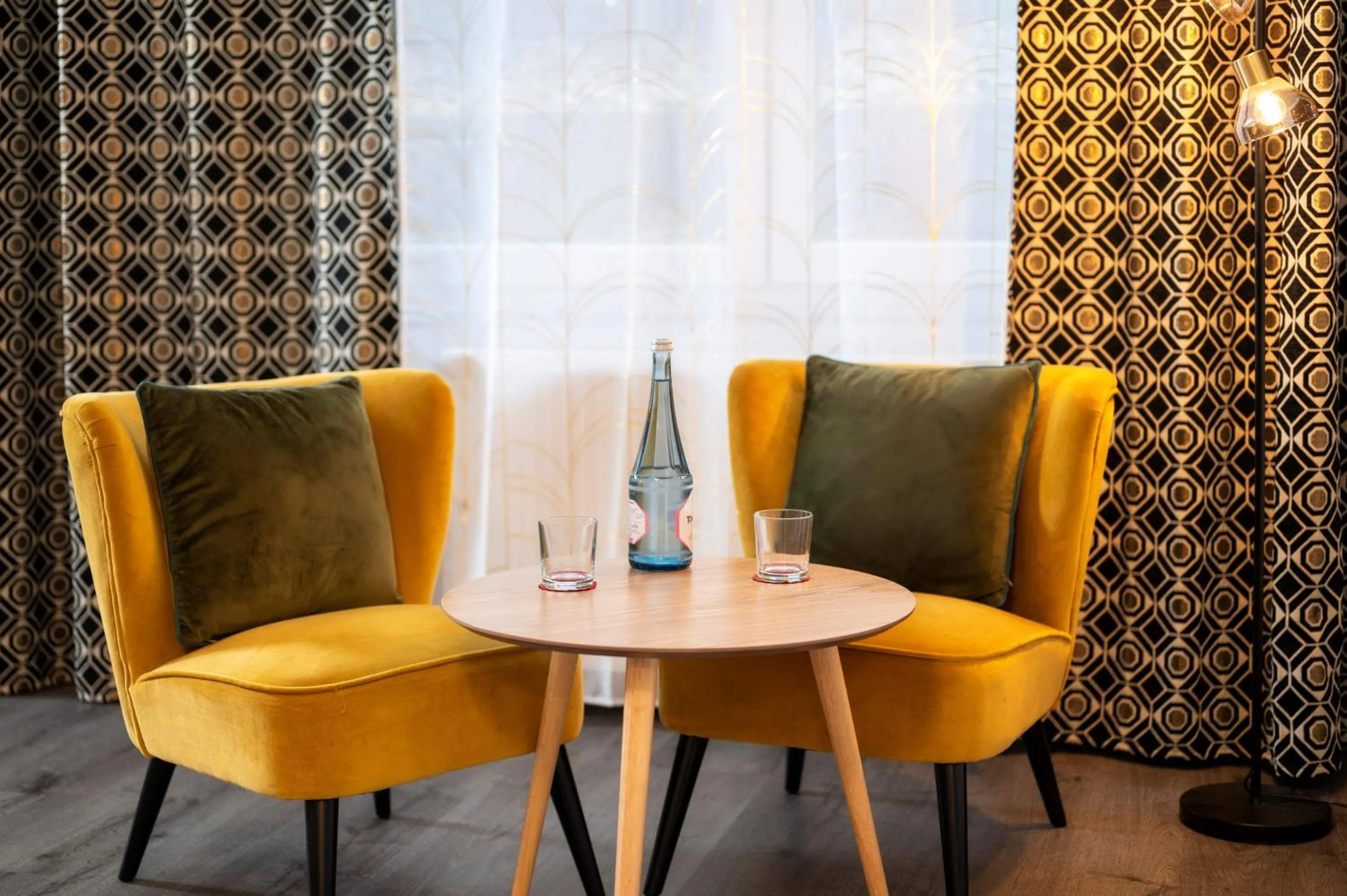 Seating area in City Hotel Meckenheim