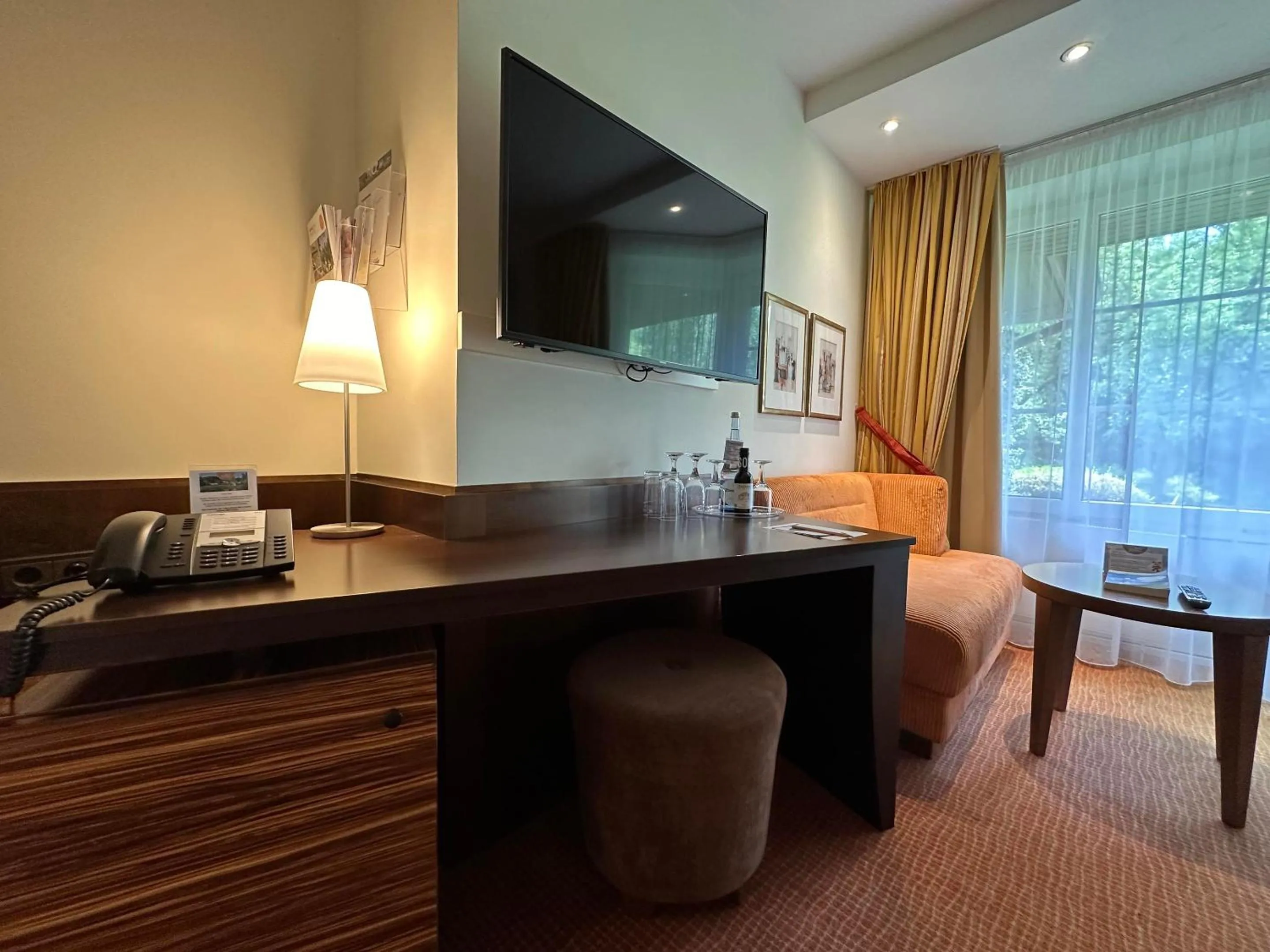 TV and multimedia in Köhlers Forsthaus Wellness & Genuss Hotel