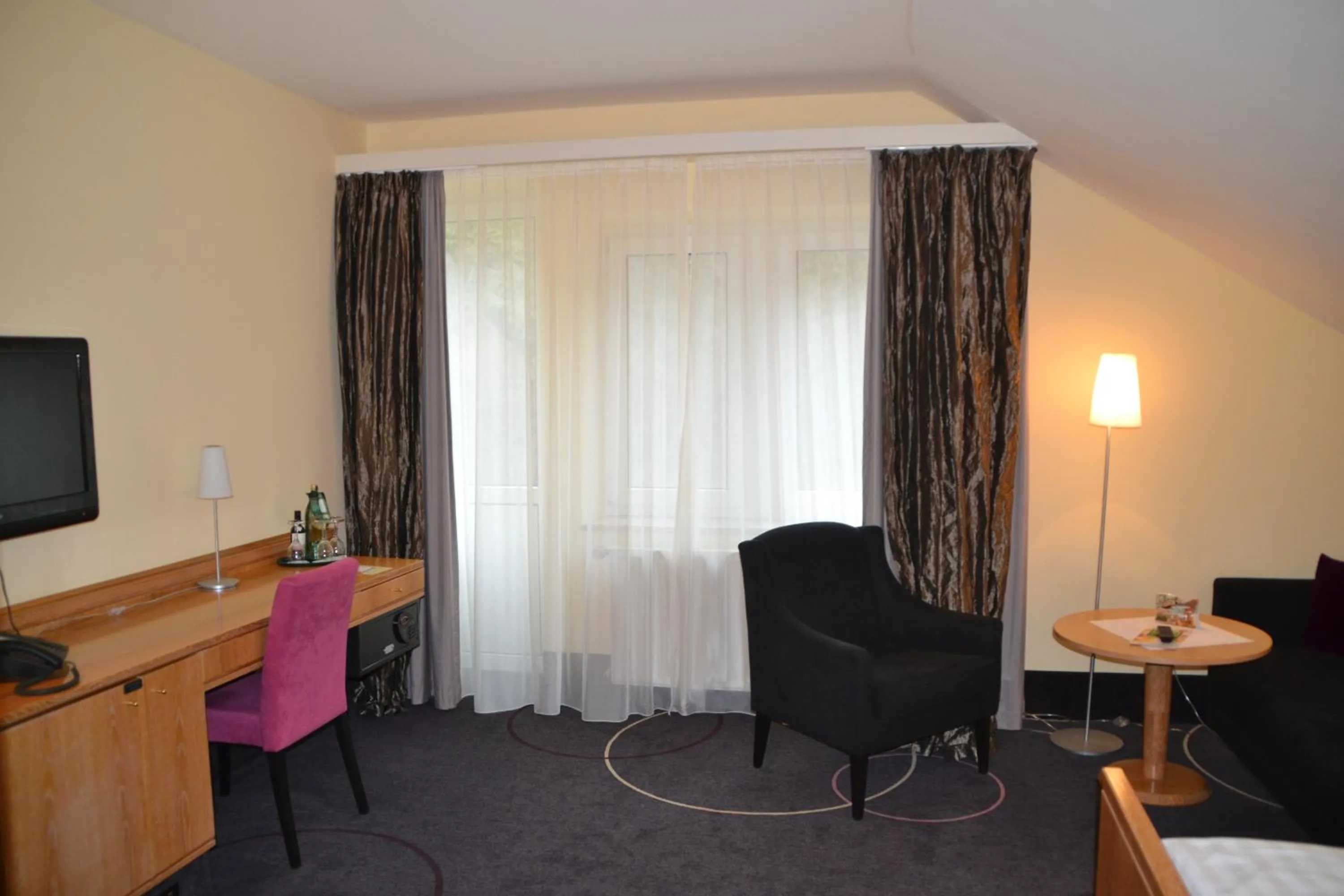 TV and multimedia in Köhlers Forsthaus Wellness & Genuss Hotel