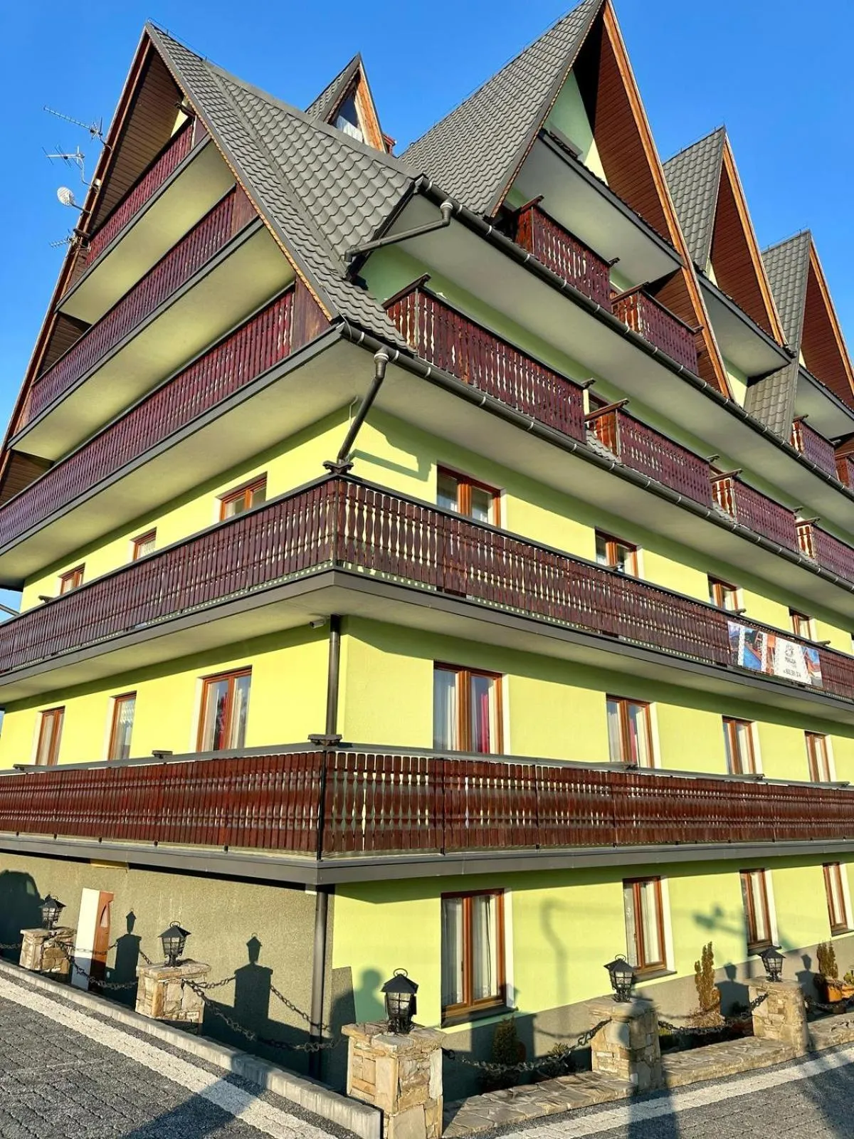 Karczma Mikuda - Sauna Basen Jacuzzi z widokiem na góry - Kuligi - Parking