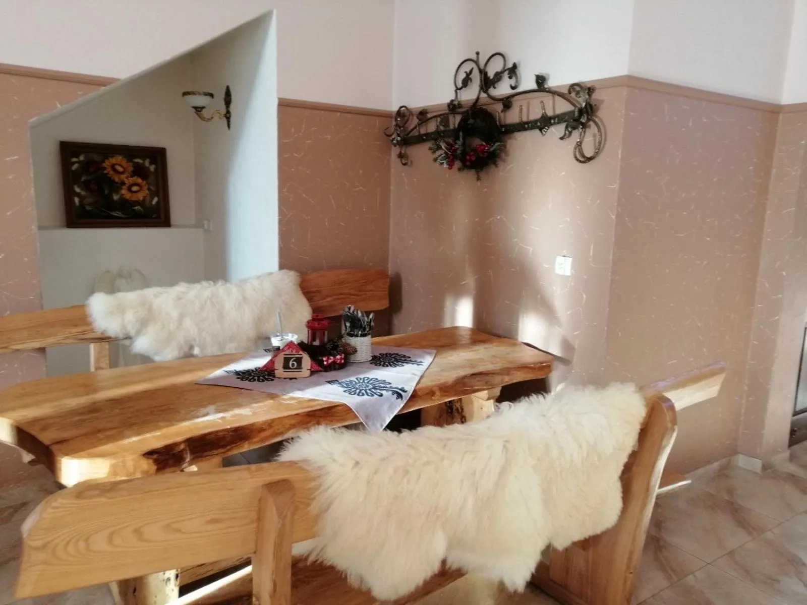 Dining area in Karczma Mikuda - Sauna Basen Jacuzzi z widokiem na góry - Kuligi - Parking