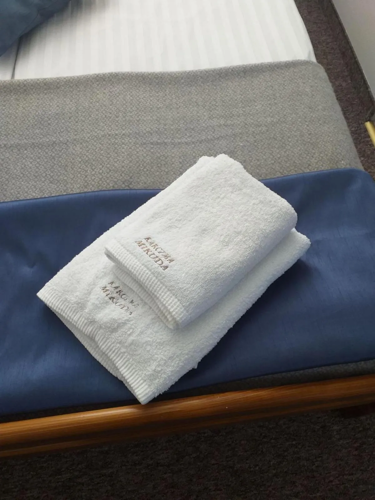 Bed in Karczma Mikuda - Sauna Basen Jacuzzi z widokiem na góry - Kuligi - Parking