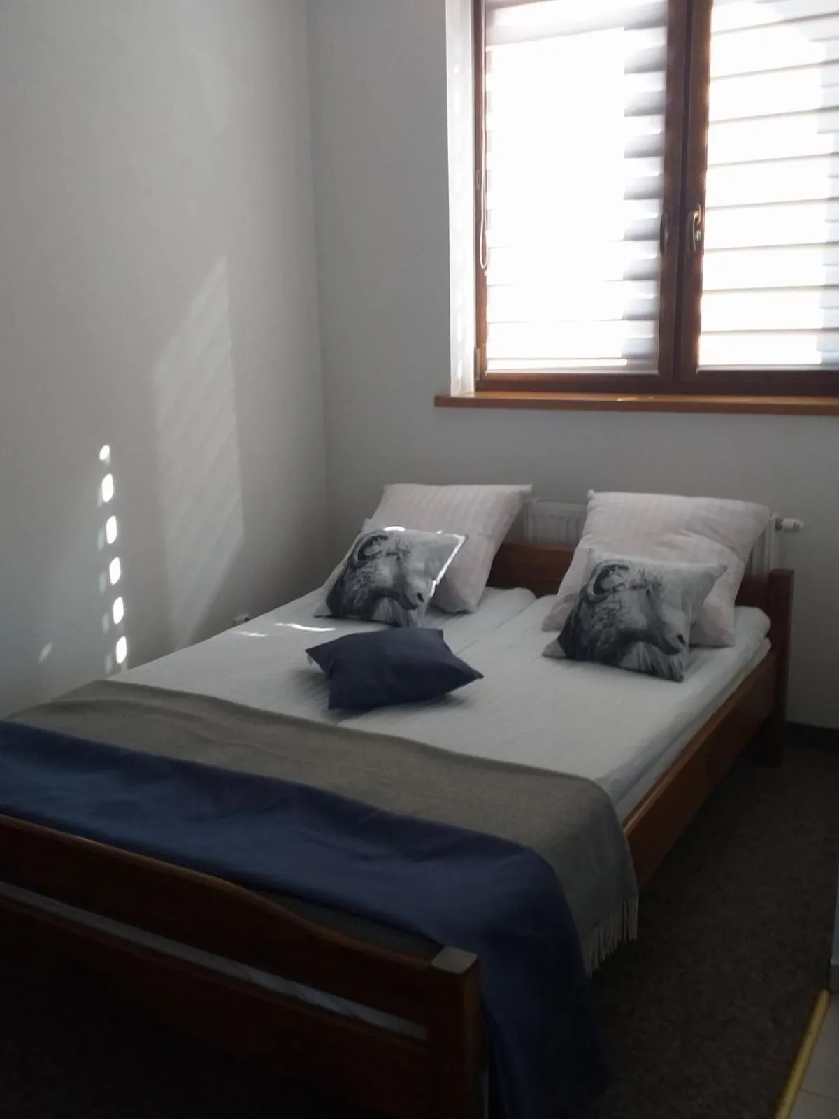 Bed in Karczma Mikuda - Sauna Basen Jacuzzi z widokiem na góry - Kuligi - Parking