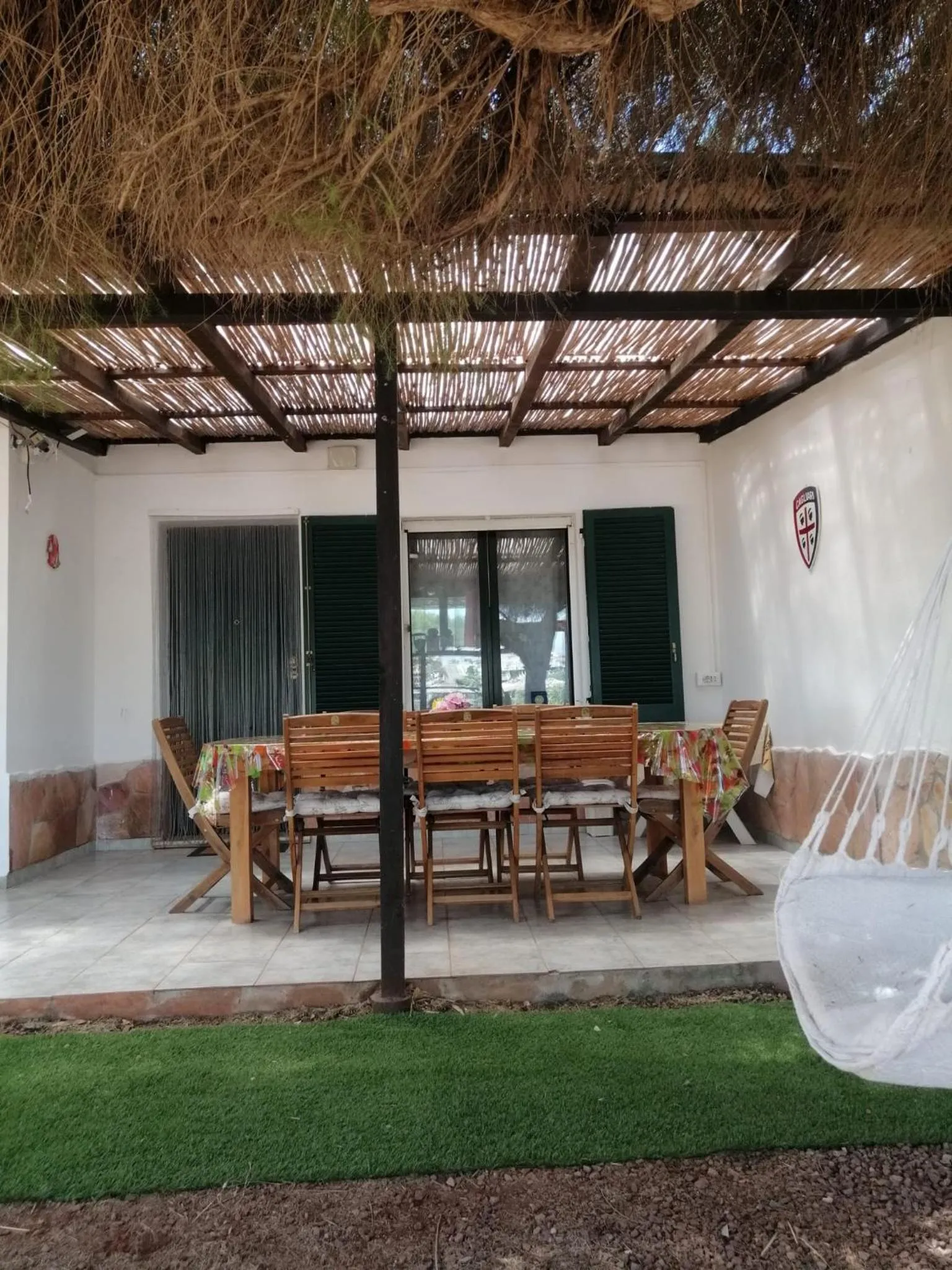 Dining area in B&B Bella Calasetta