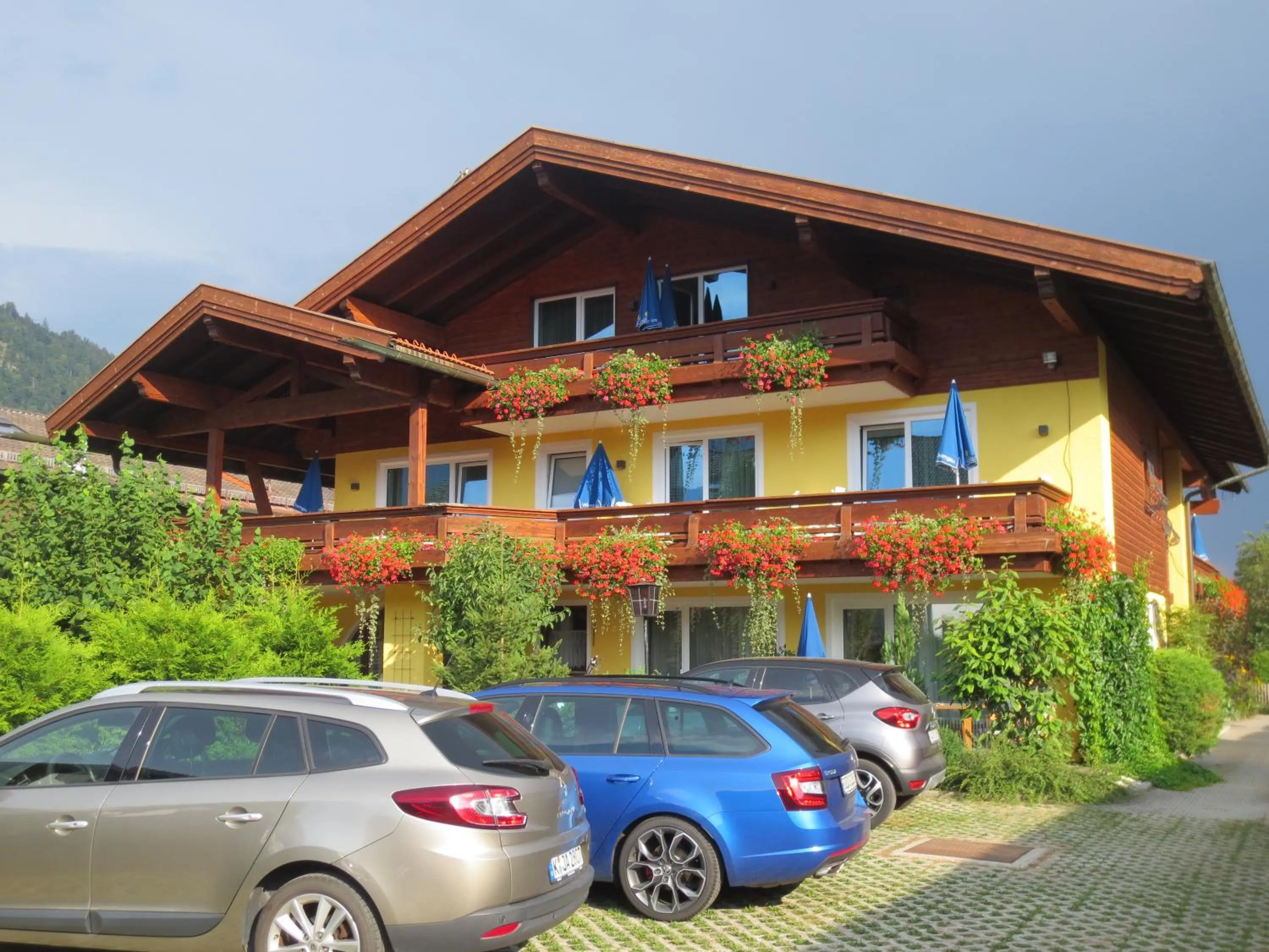 Property building in Hotel Alp Inn - Chiemgaukarte inclusive