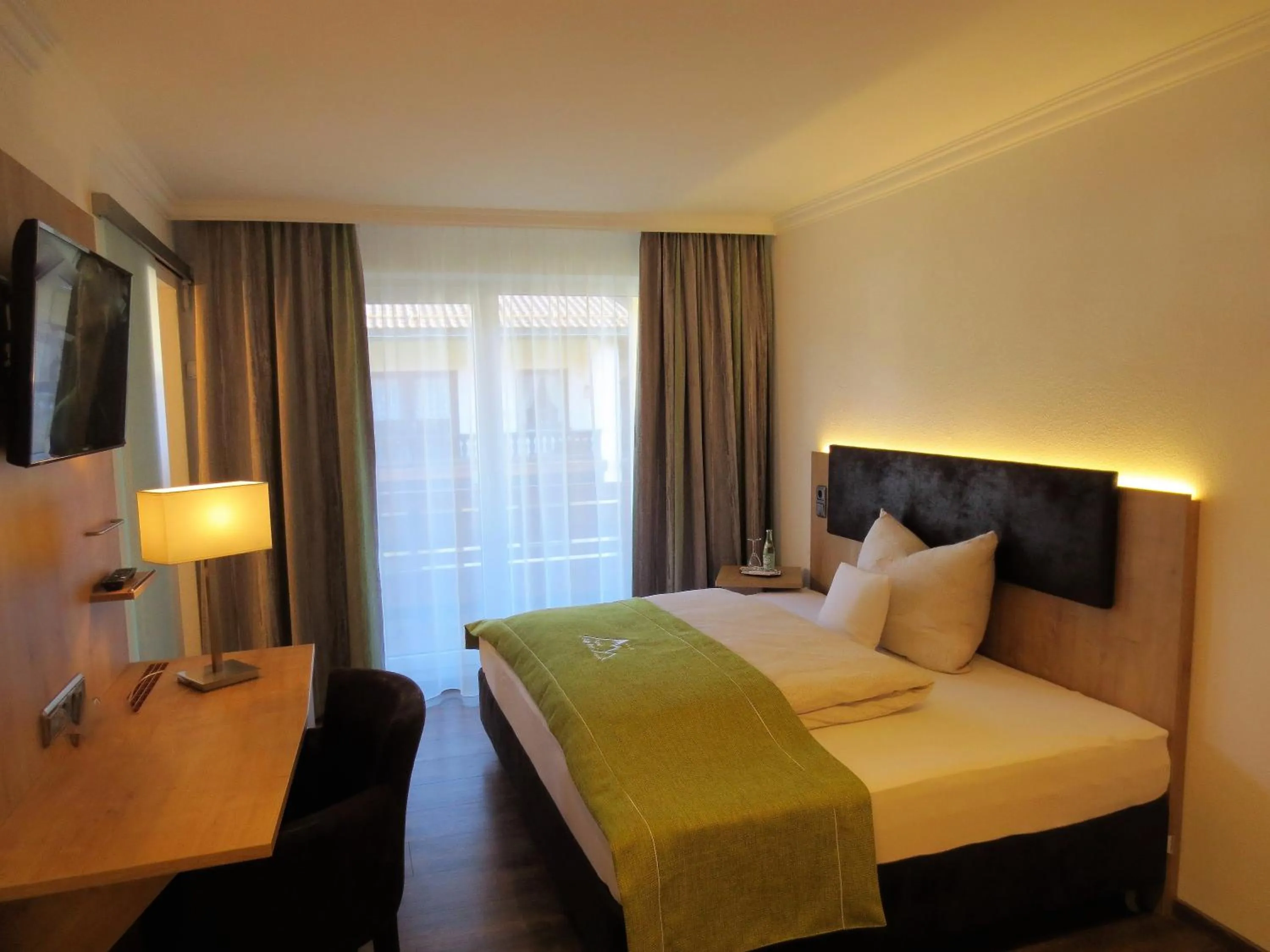 Photo of the whole room, Bed in Hotel Alp Inn - Chiemgaukarte inclusive