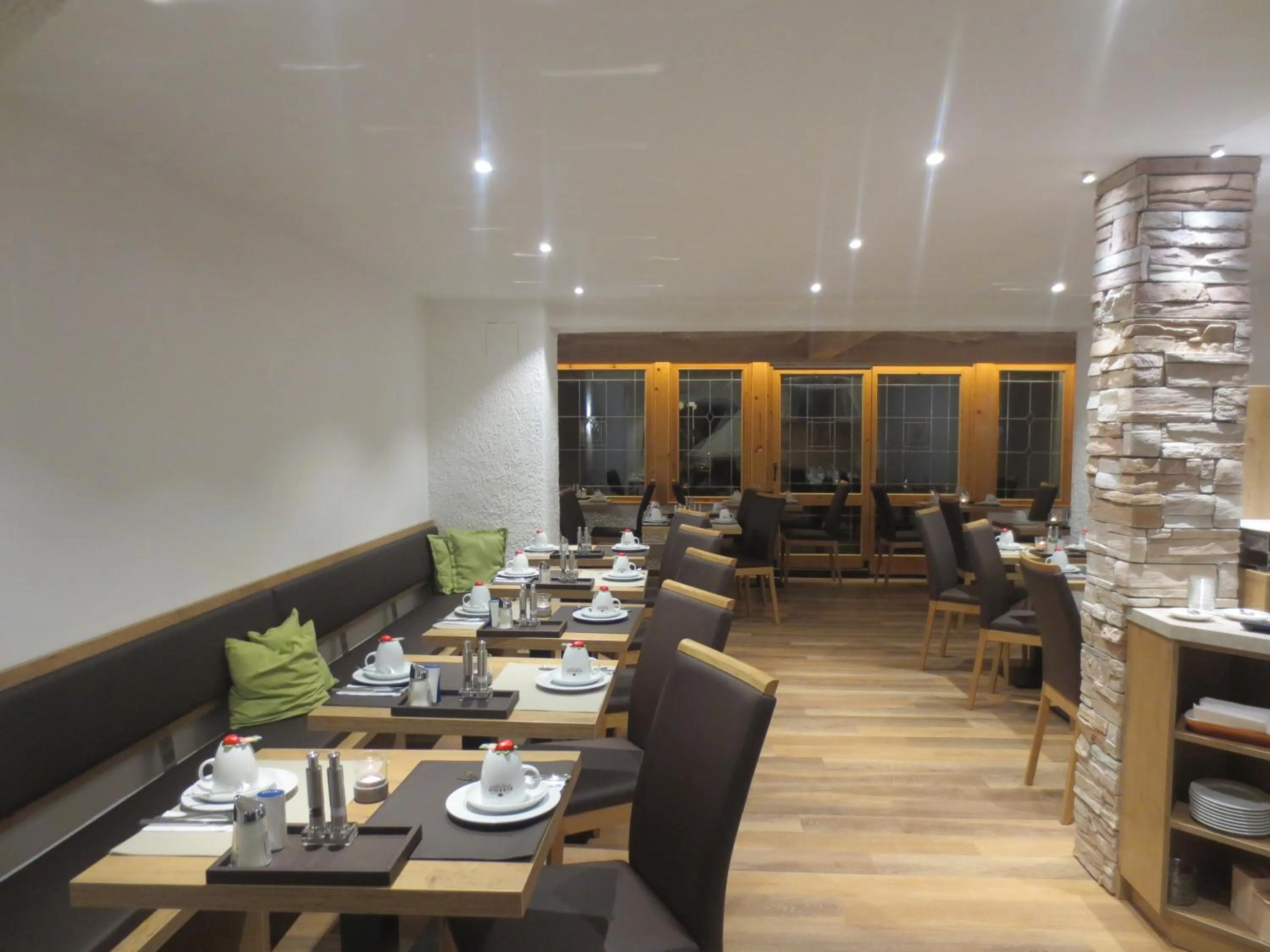 Restaurant/places to eat in Hotel Alp Inn - Chiemgaukarte inclusive