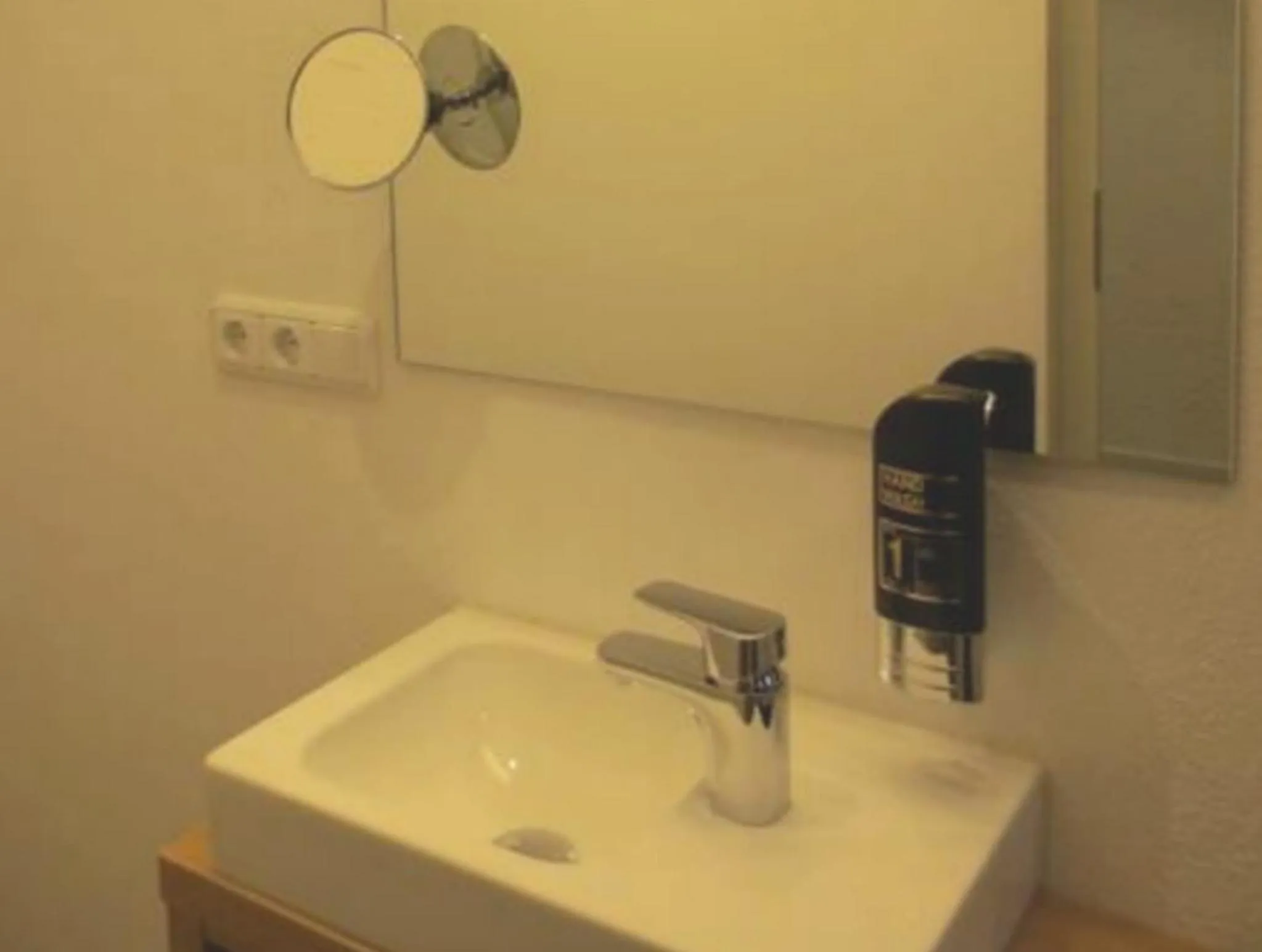 Photo of the whole room in Hotel Alp Inn - Chiemgaukarte inclusive