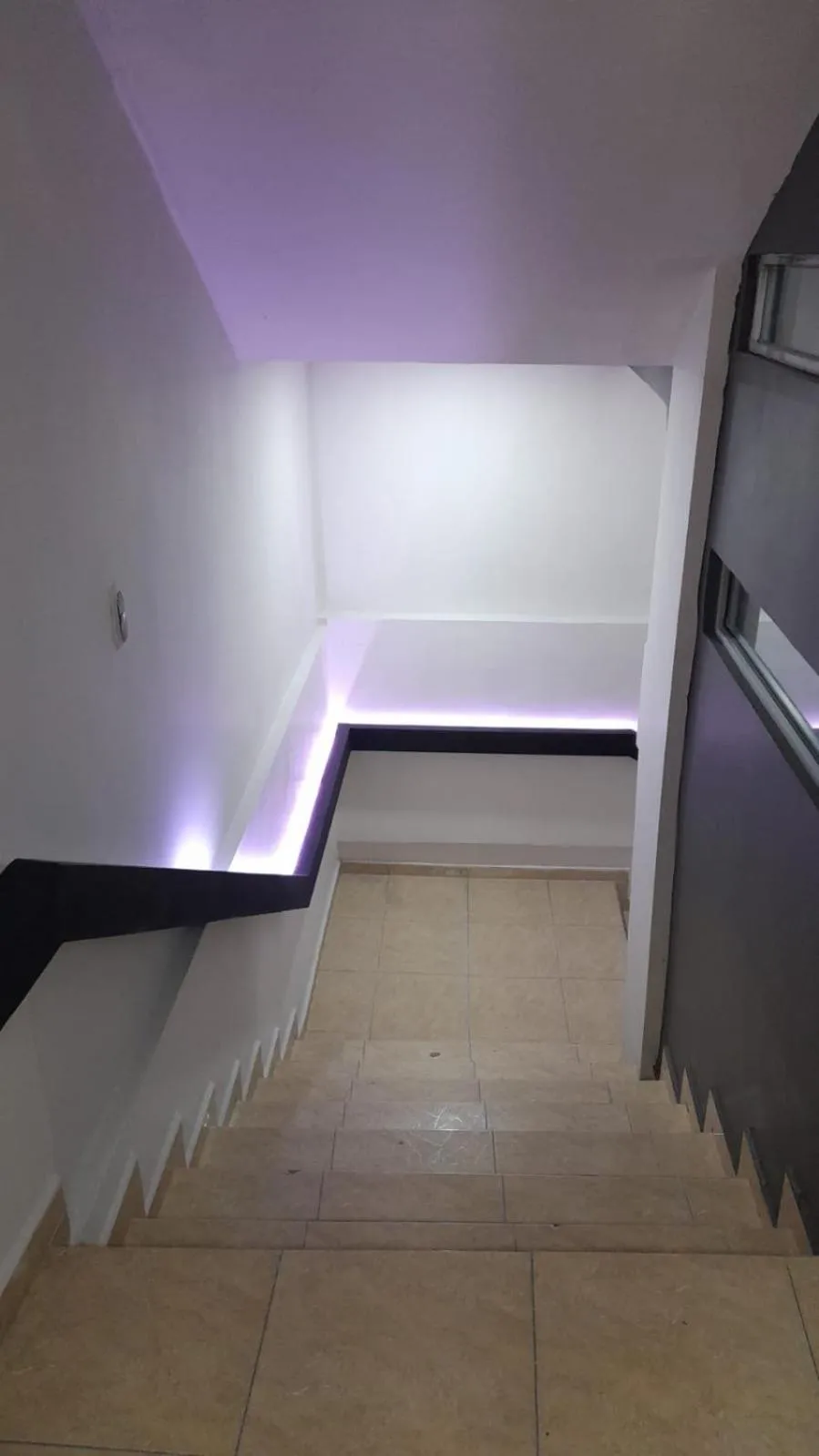 Area and facilities in Special HOEStel in Monterrey!