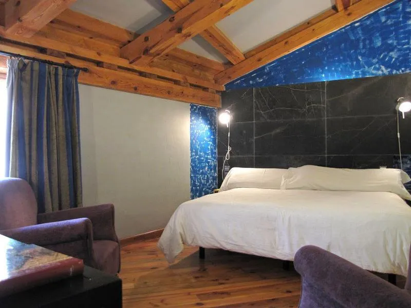 Photo of the whole room, Bed in La Casa del Cura de Calatañazor