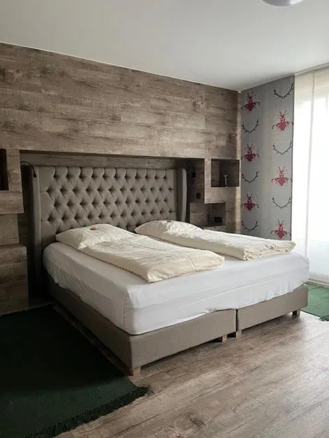 Photo of the whole room, Bed in Classic Hotel Kaarst