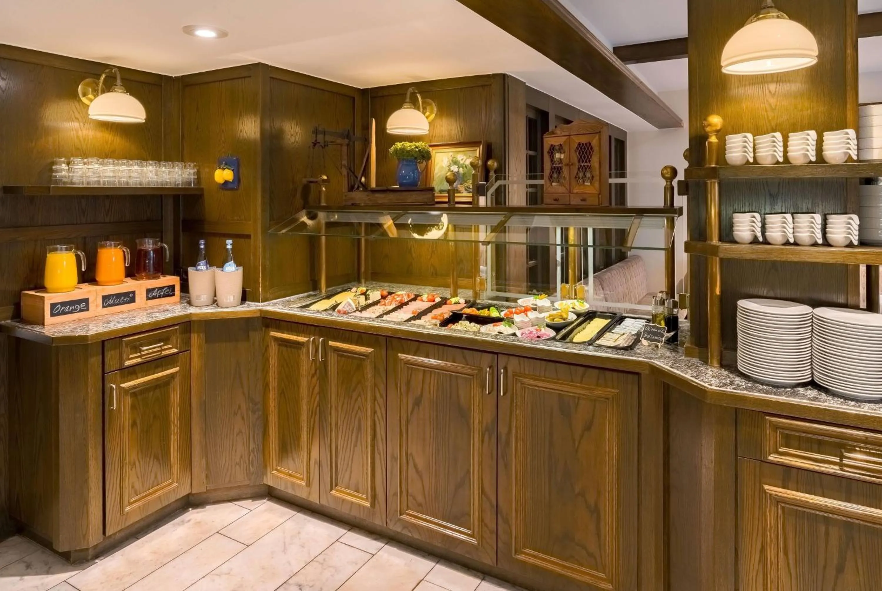 Restaurant/places to eat in Aspire Oldenburg, Trademark Collection by Wyndham